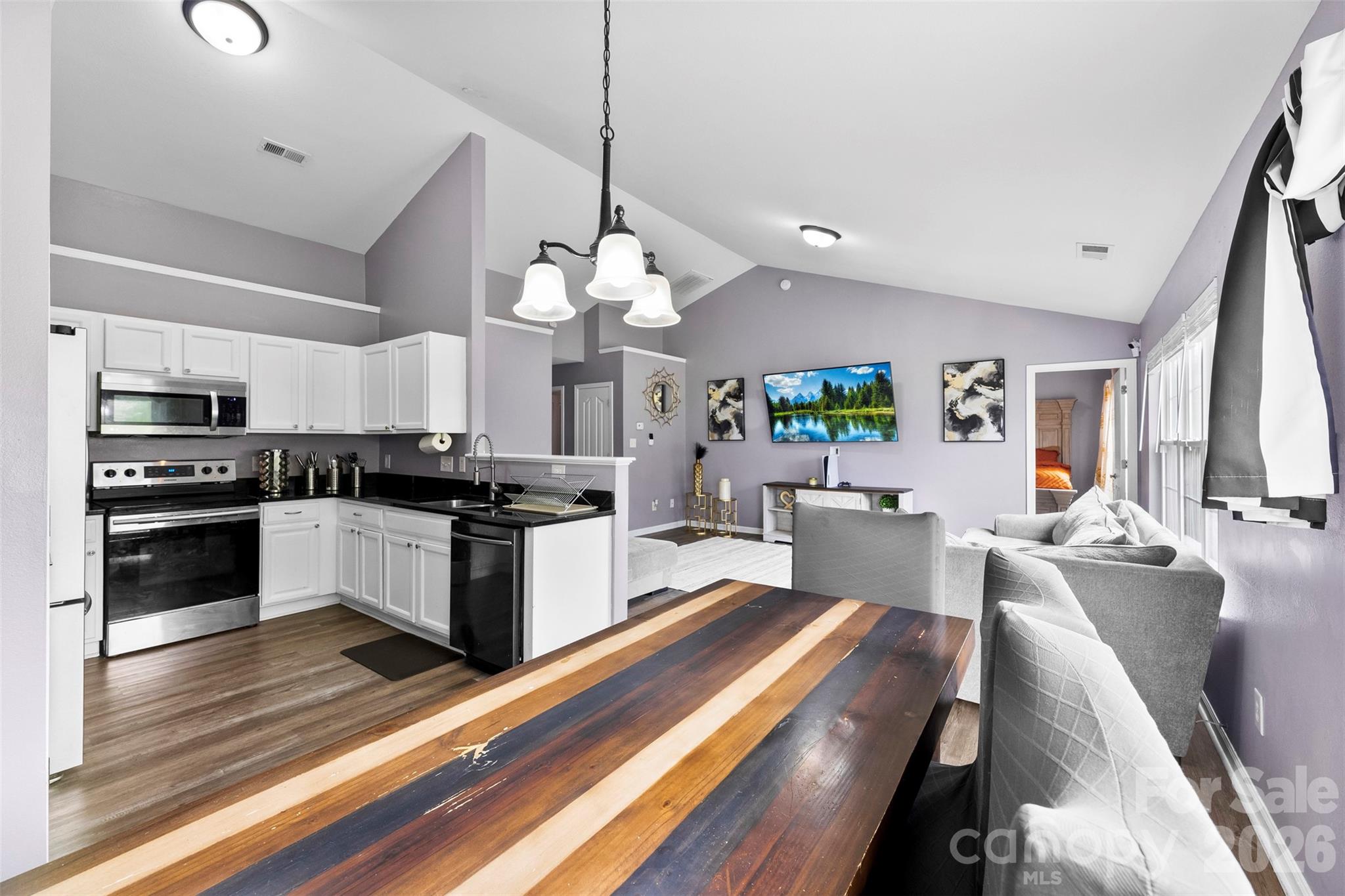 727 Almora Drive