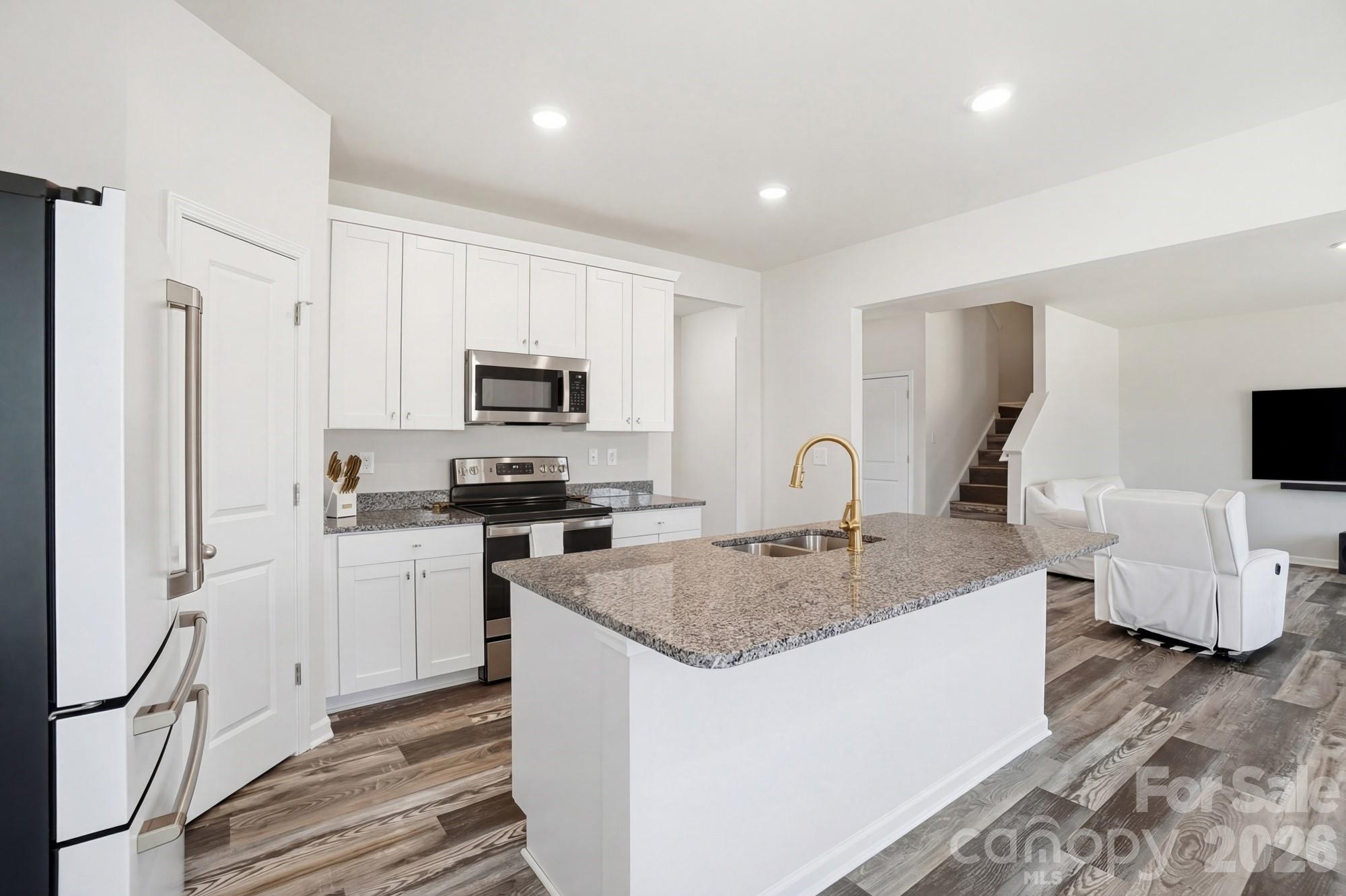 3248 Killian Road