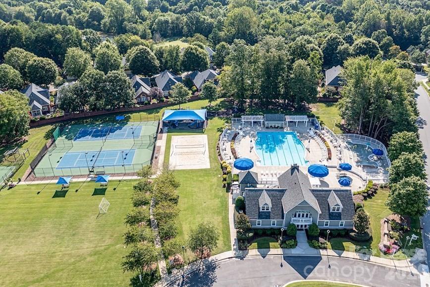 8811 Singleton Court Unit: 567