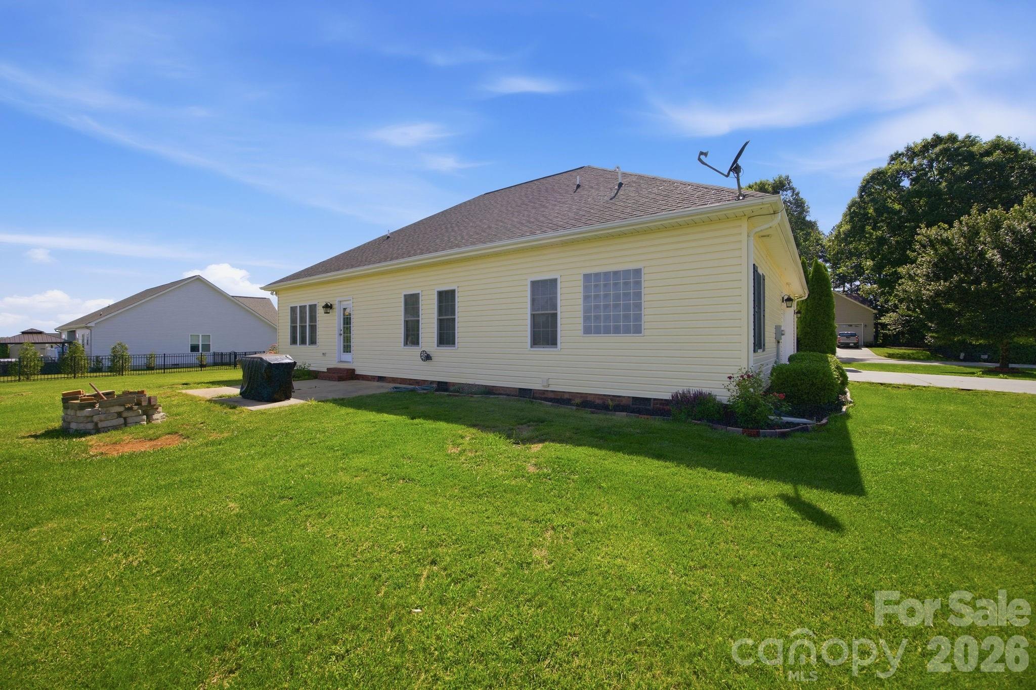104 Castle Pines Lane