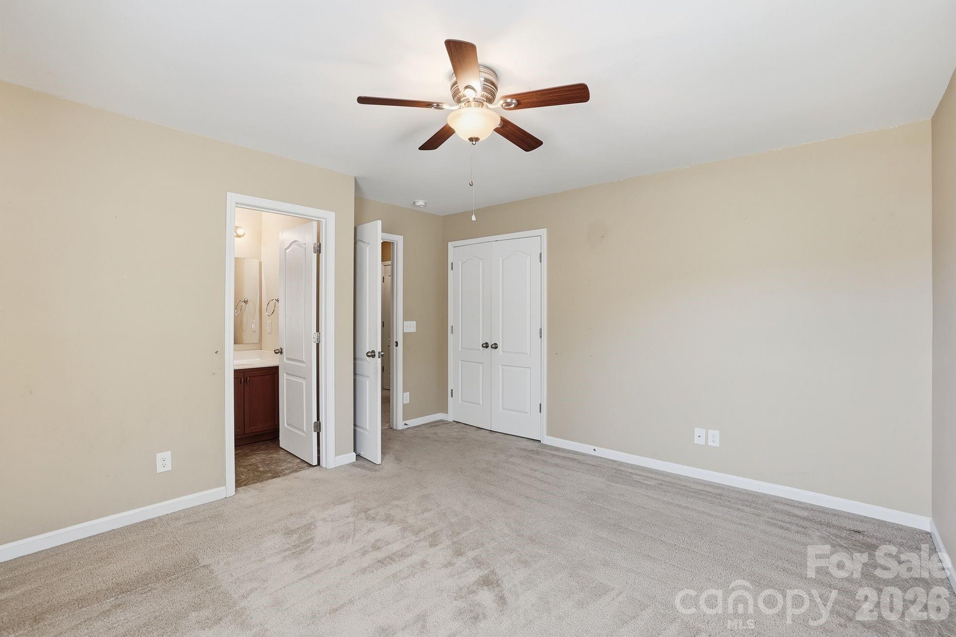 1304 Woodglen Lane