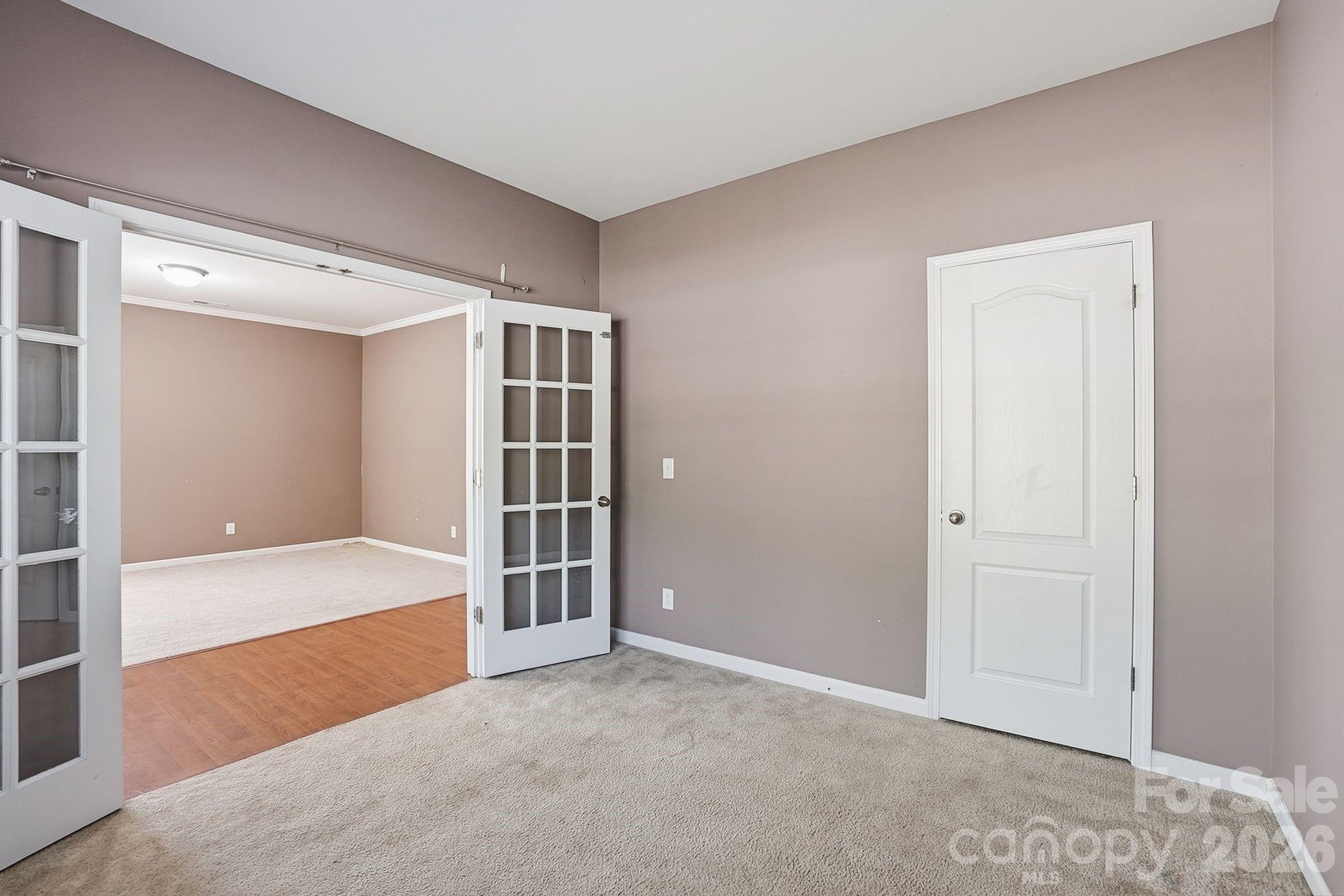 1304 Woodglen Lane