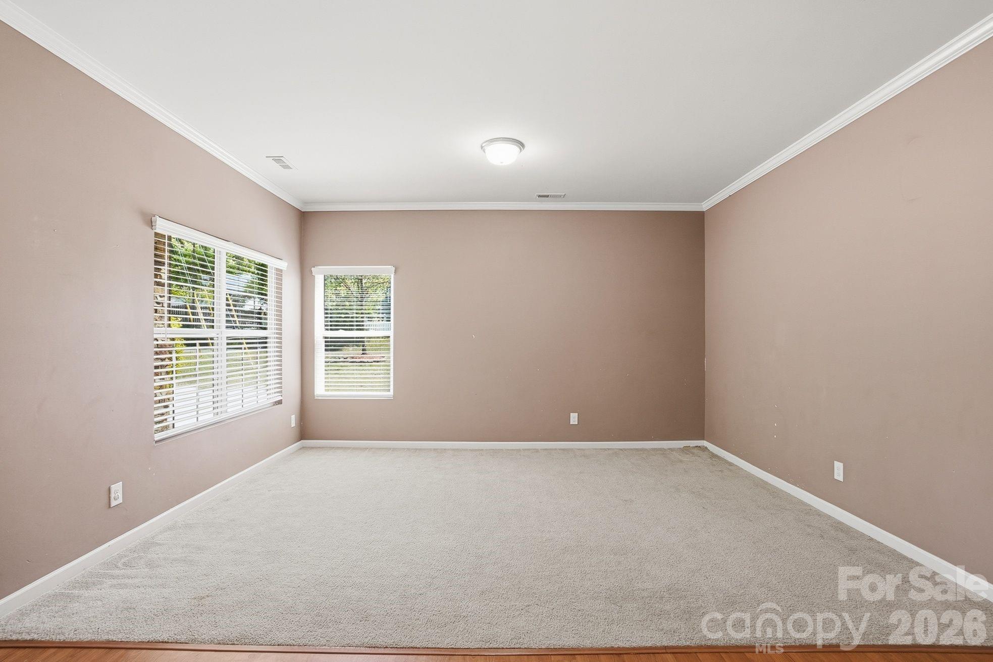 1304 Woodglen Lane