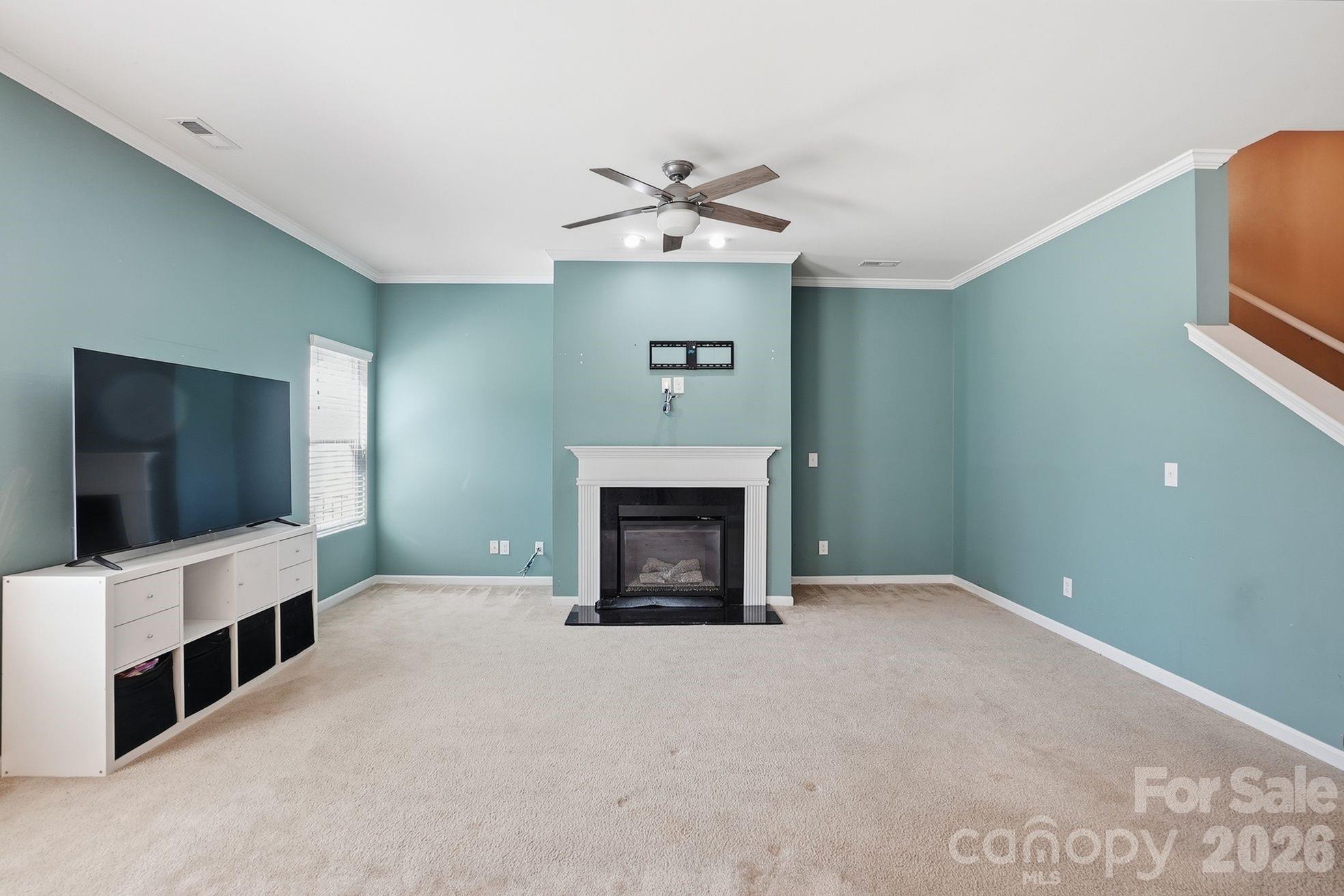 1304 Woodglen Lane