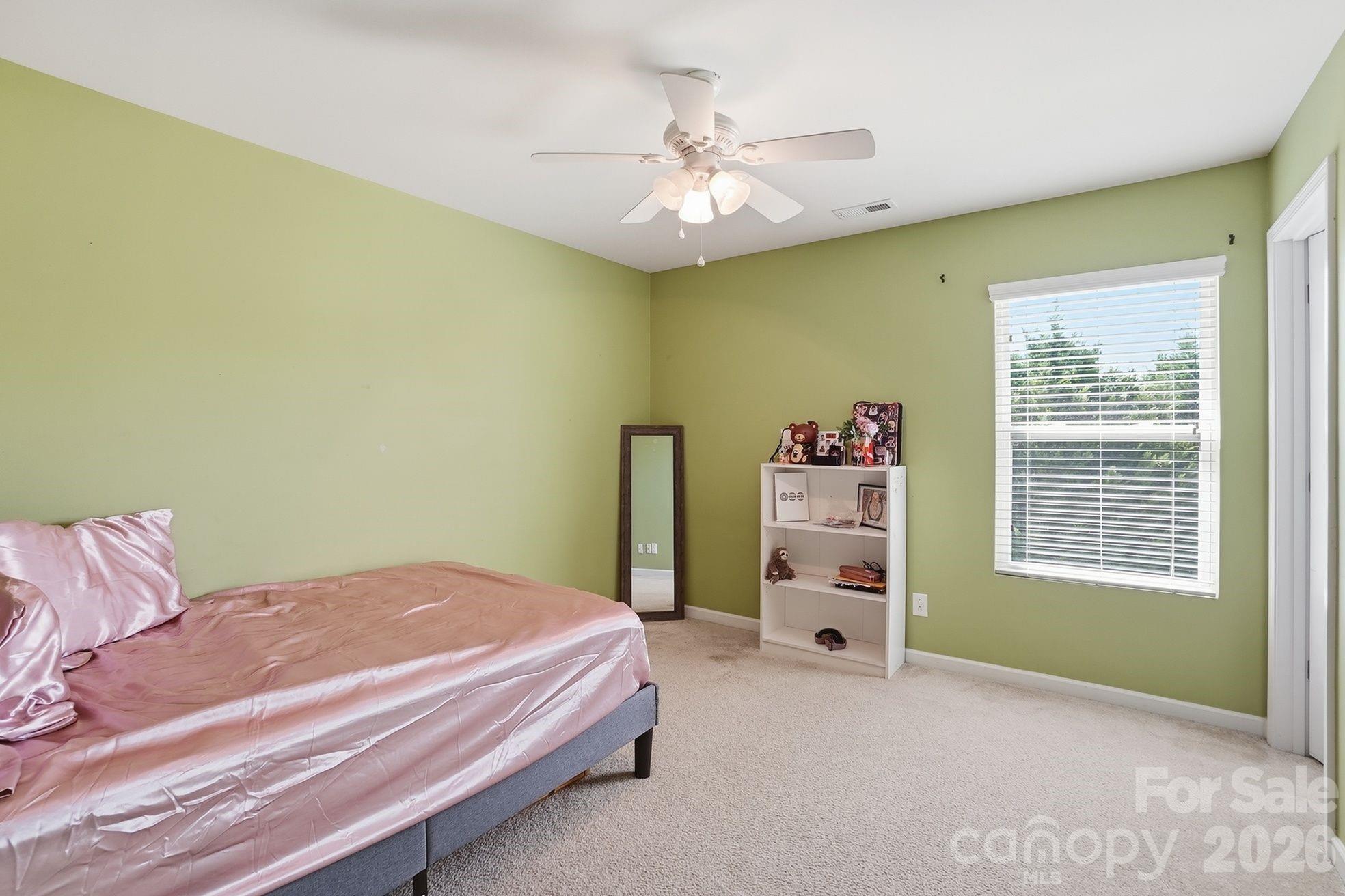 1304 Woodglen Lane