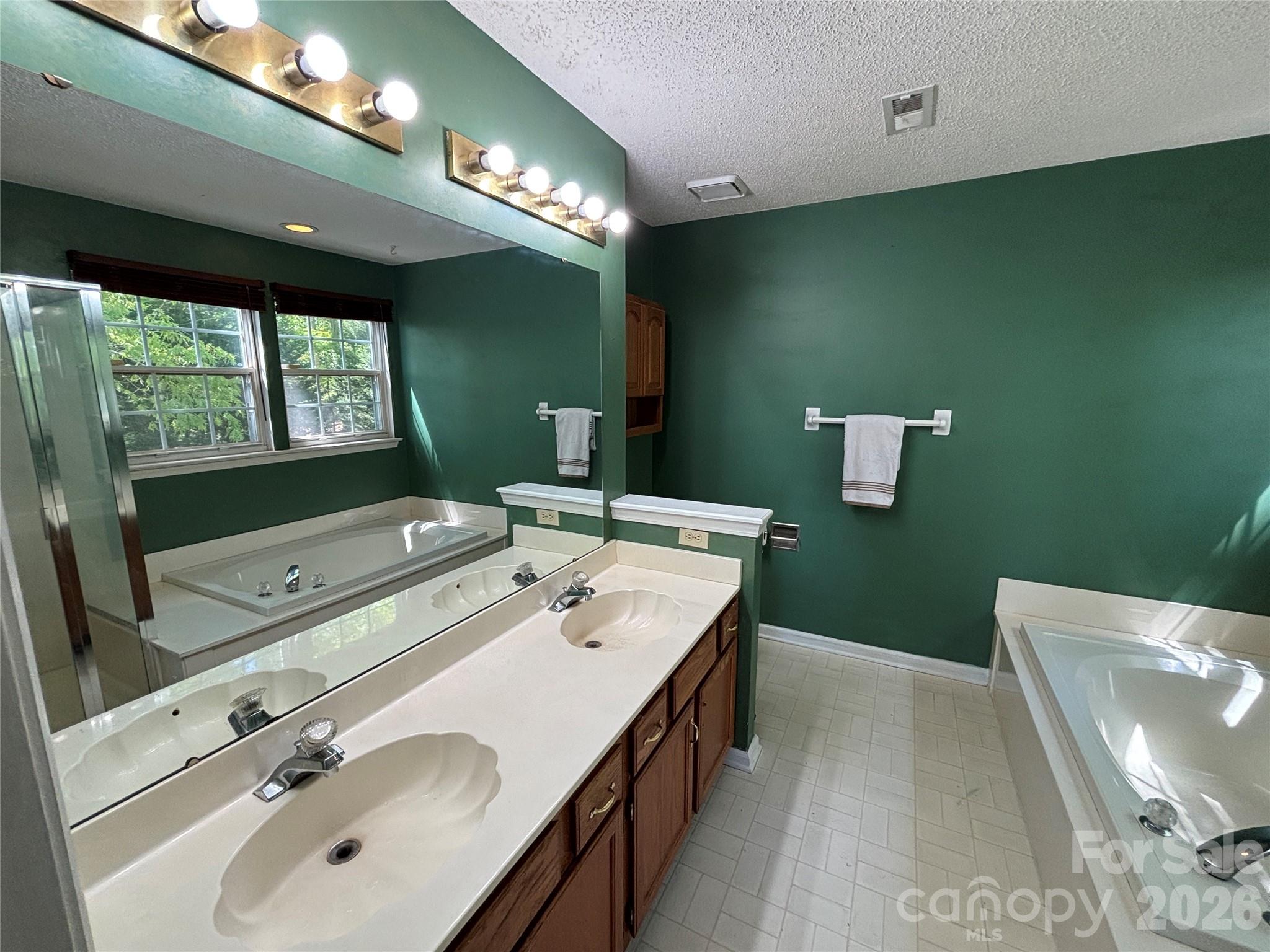 2601 Yarrow Road