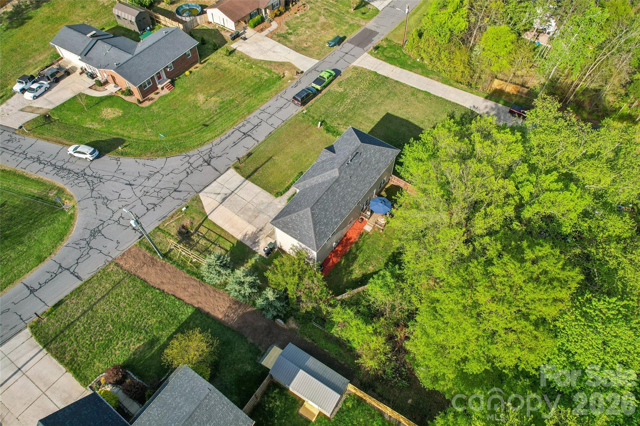 1042 Arrowhead Drive SE