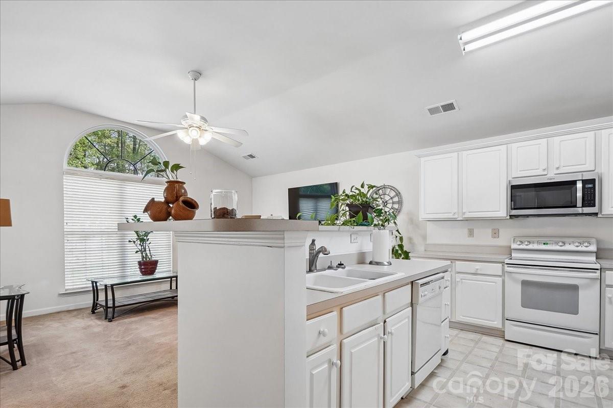 2127 Candlelight Woods Drive