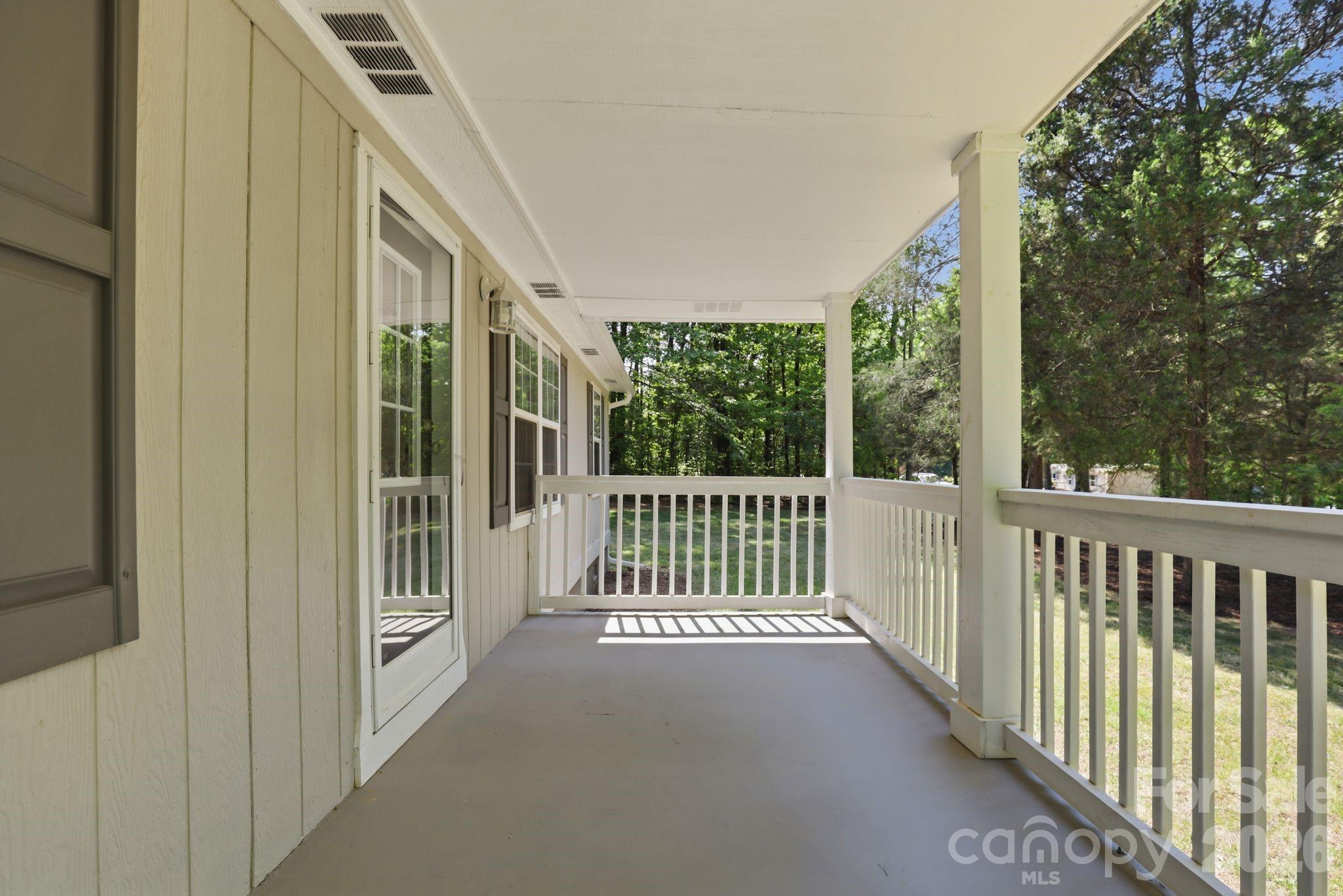 136 Woodridge Lane