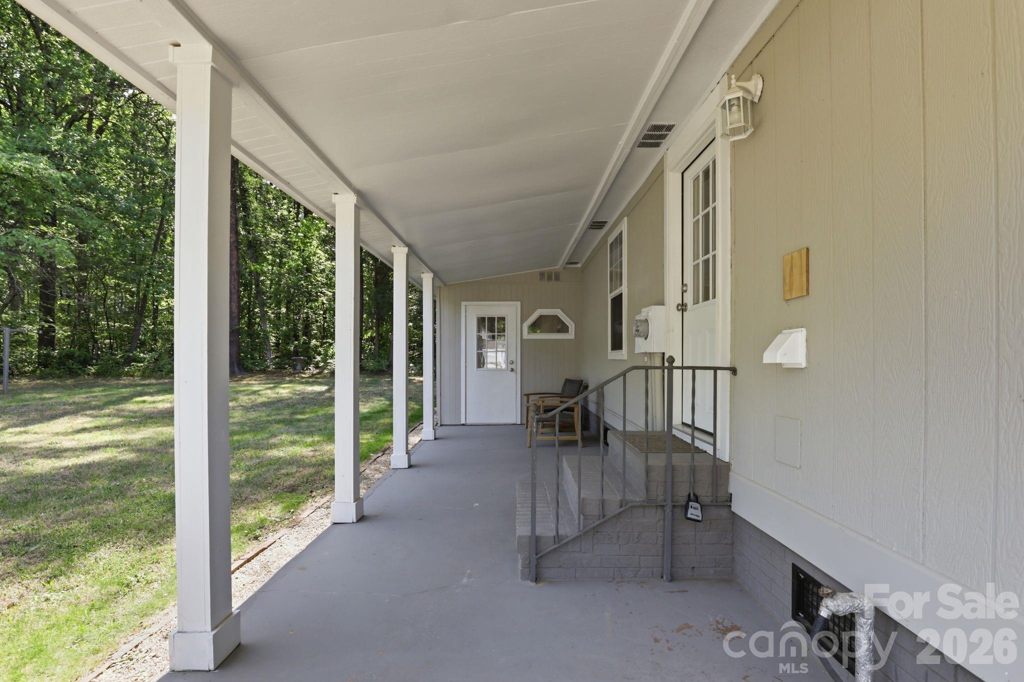 136 Woodridge Lane