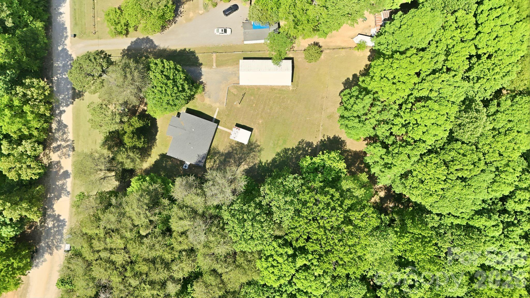 136 Woodridge Lane