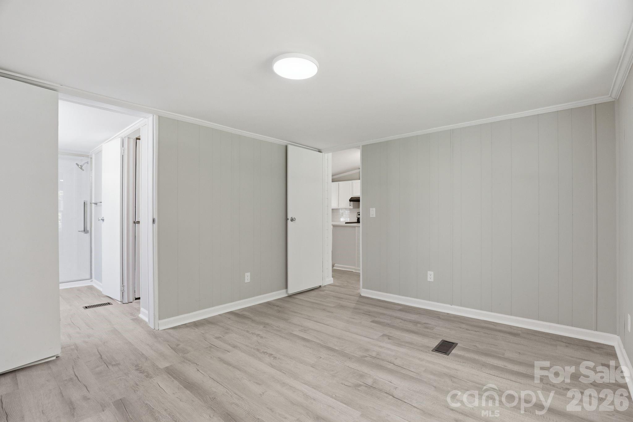 136 Woodridge Lane