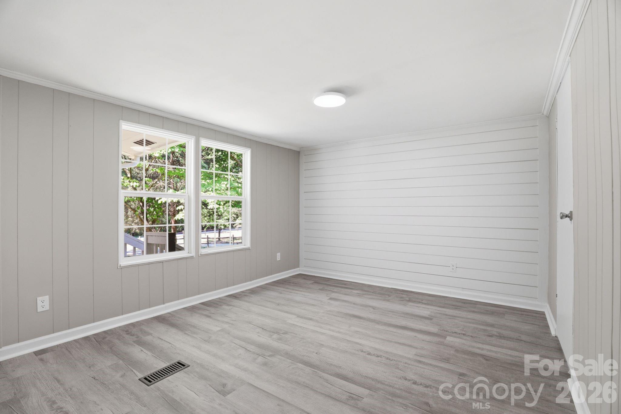 136 Woodridge Lane