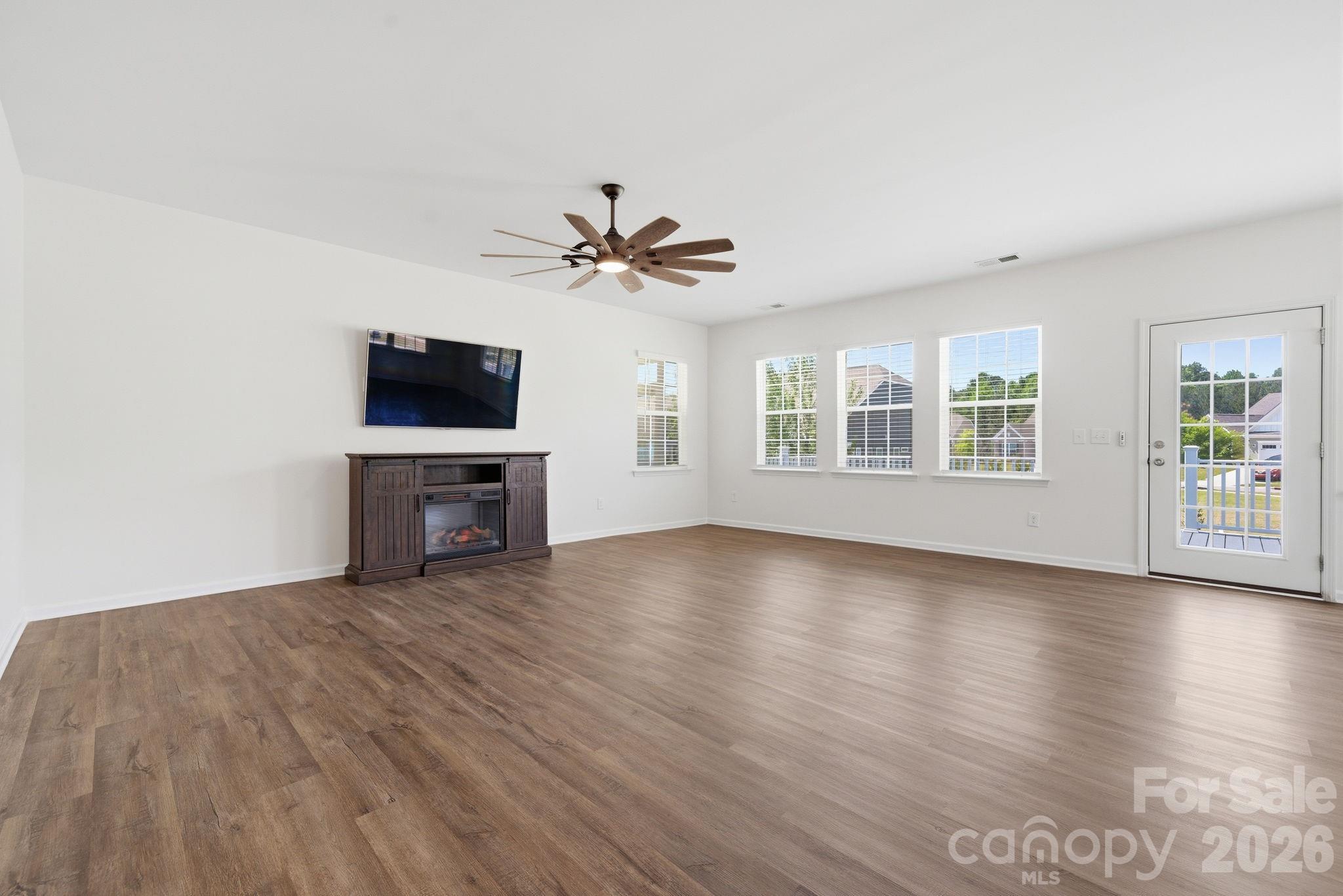 14333 Hugh Dixon Way