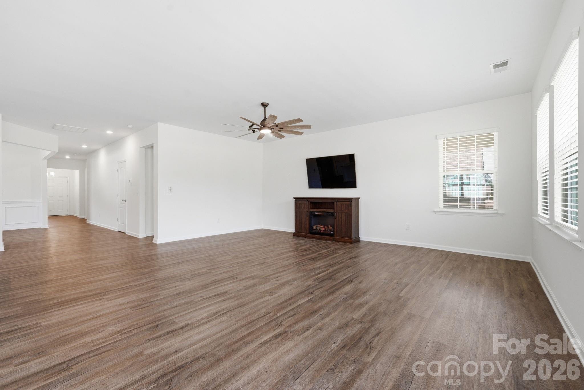 14333 Hugh Dixon Way