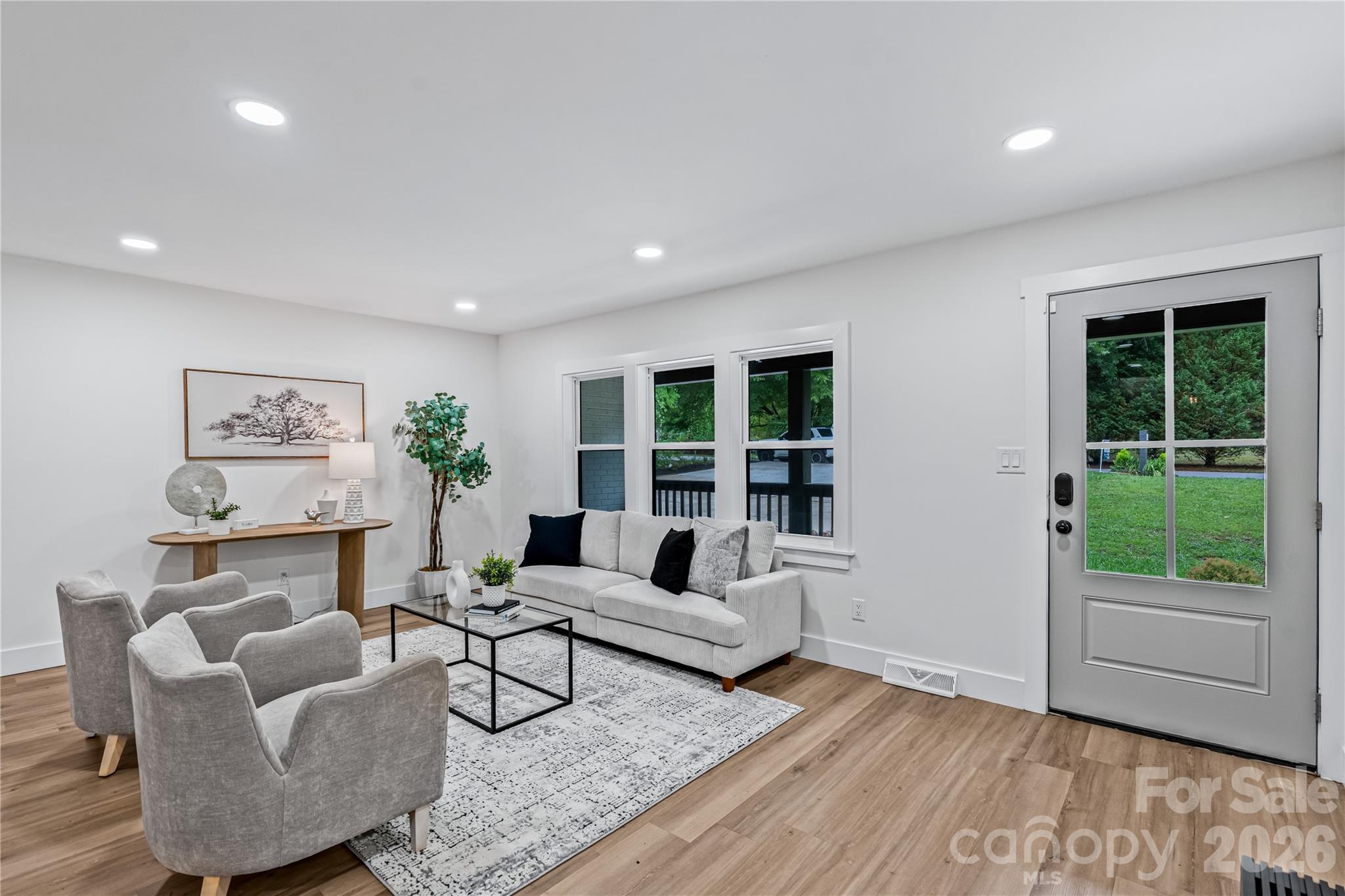 833 Knowles Drive