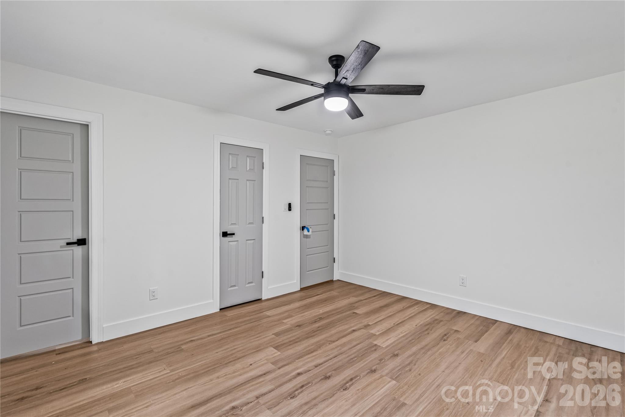 833 Knowles Drive