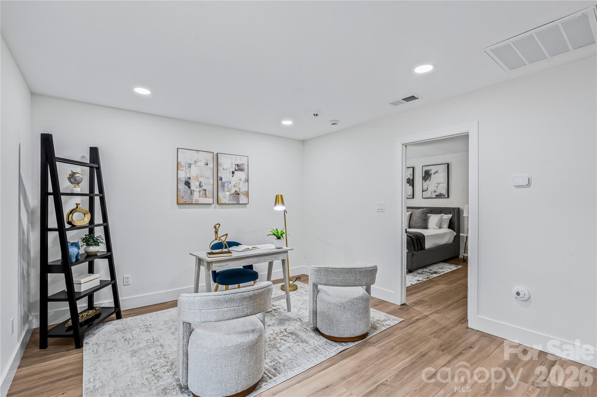 833 Knowles Drive