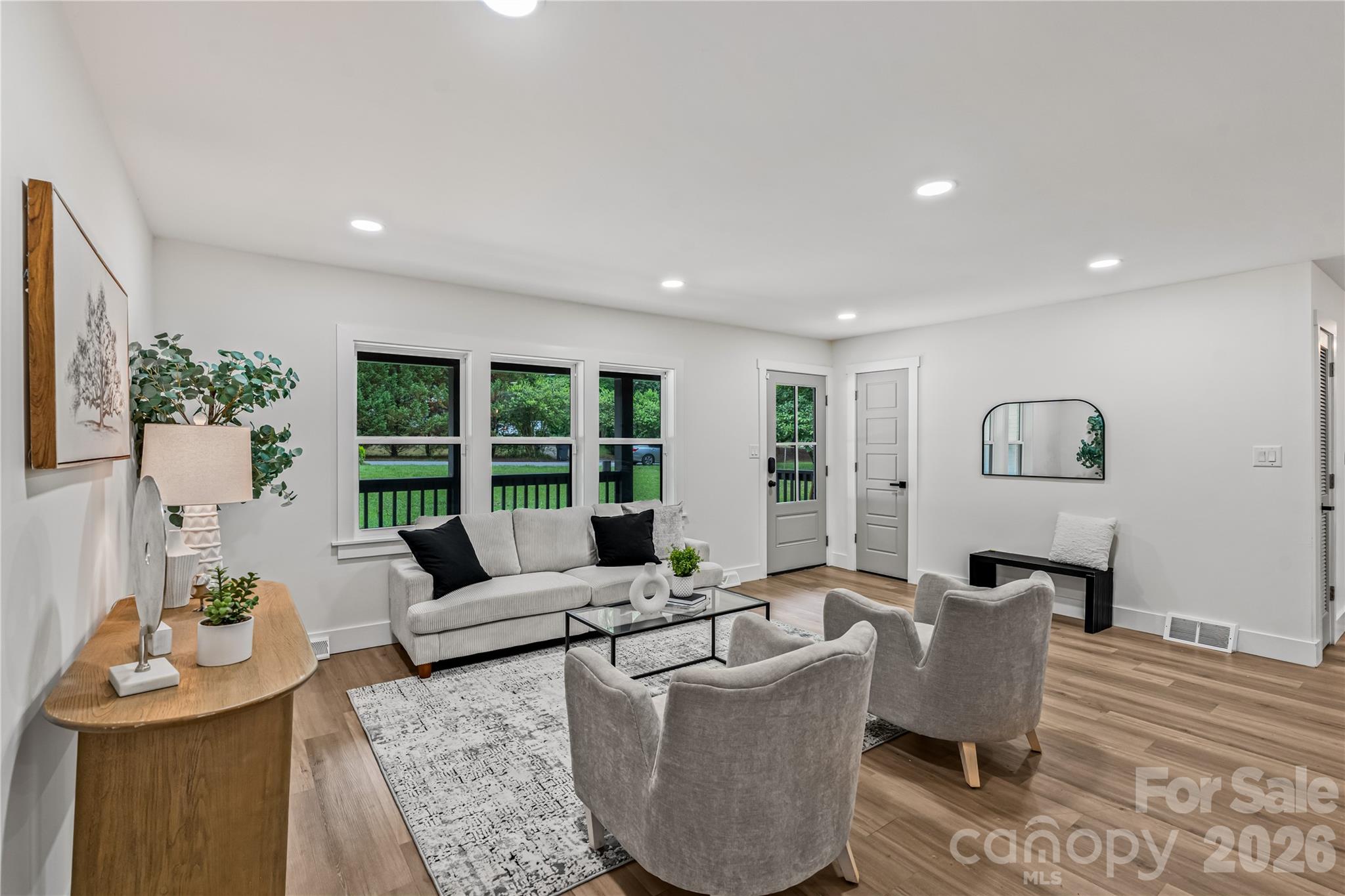 833 Knowles Drive