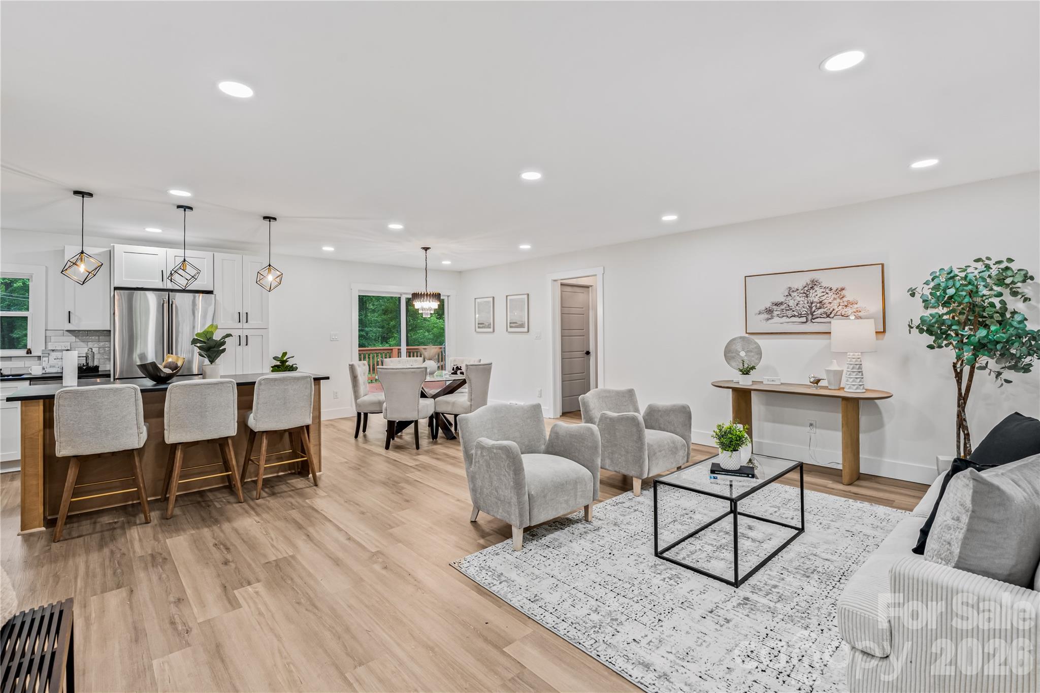 833 Knowles Drive
