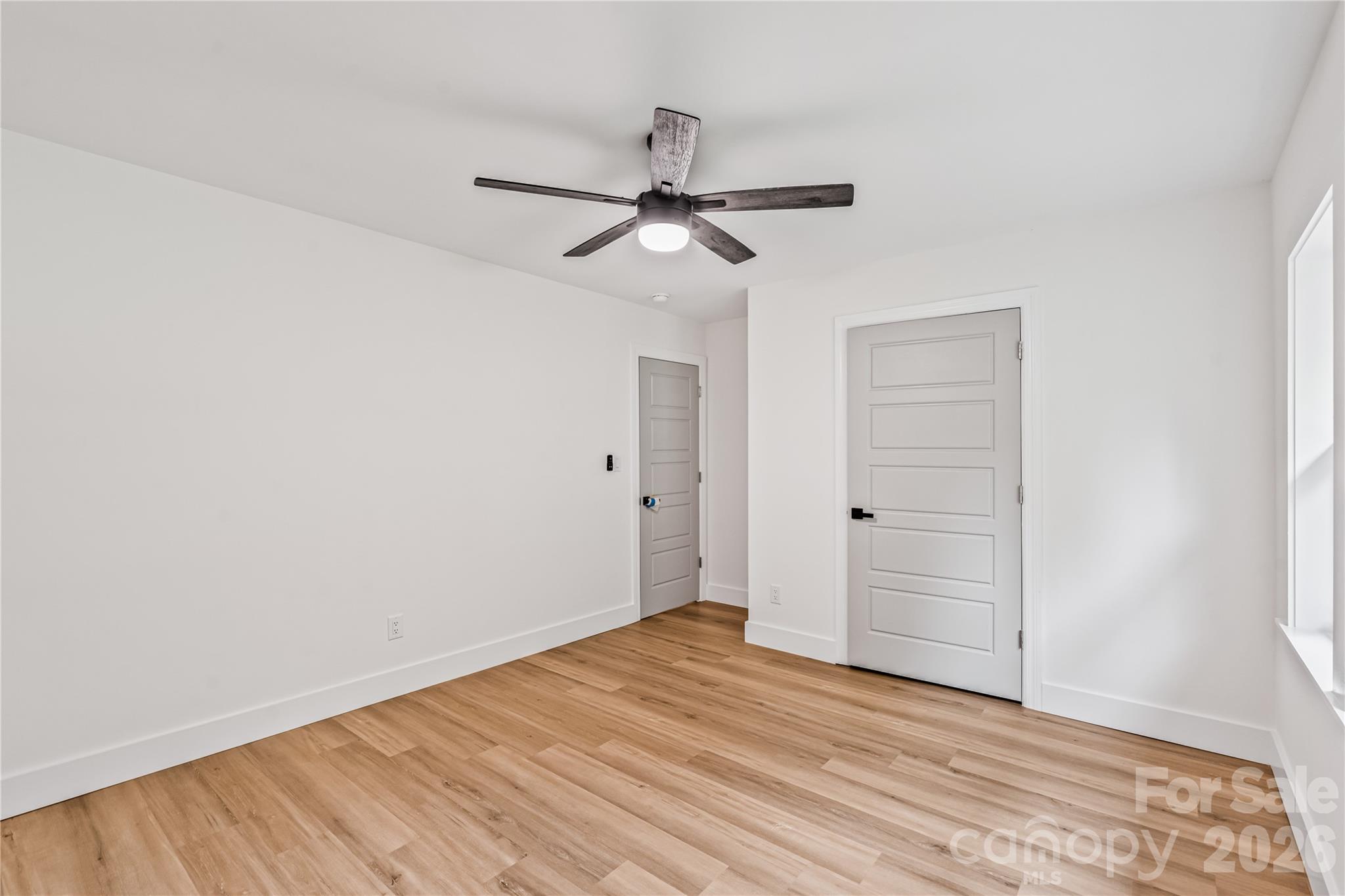 833 Knowles Drive