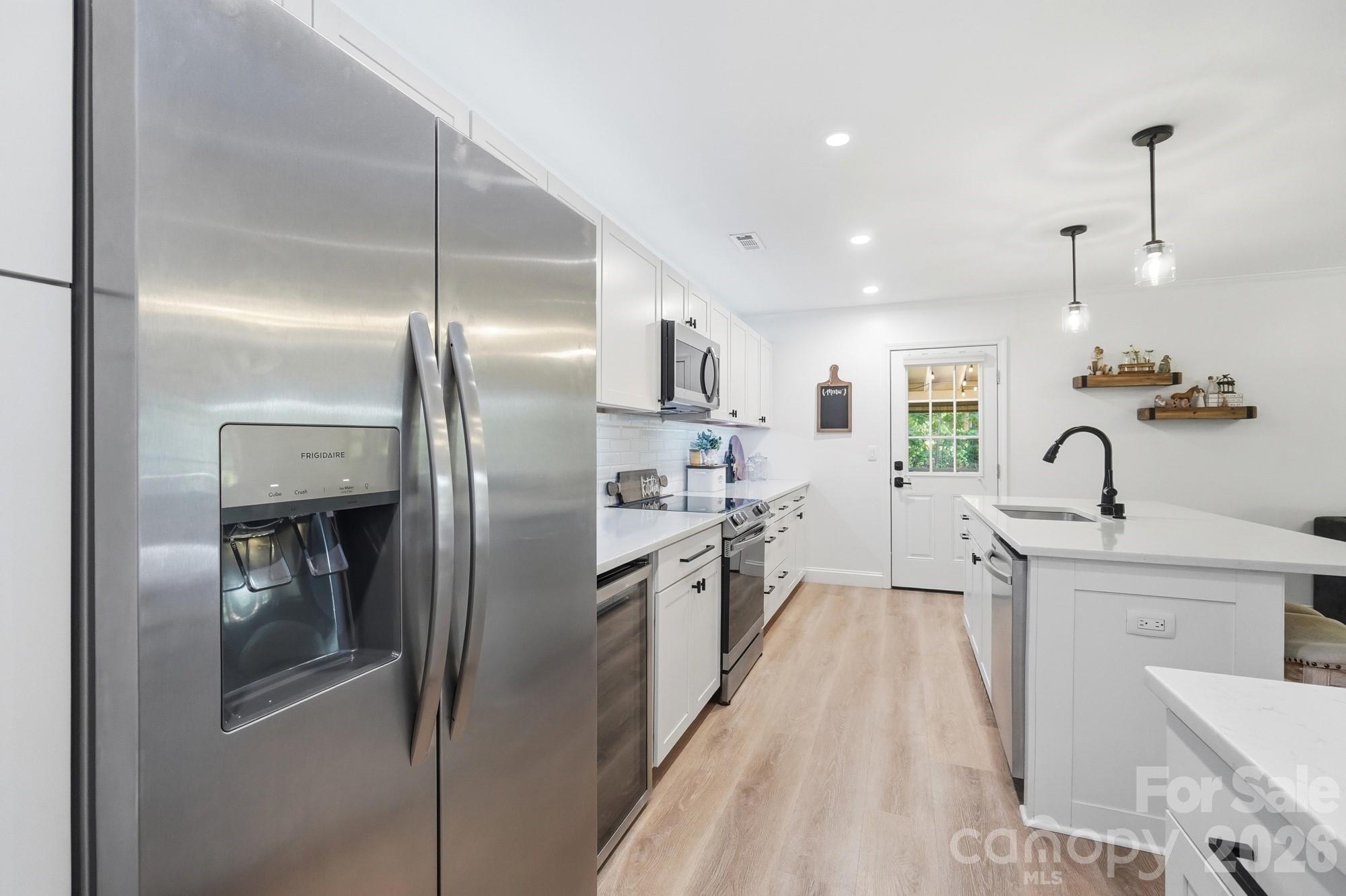 3673 Dockside Lane