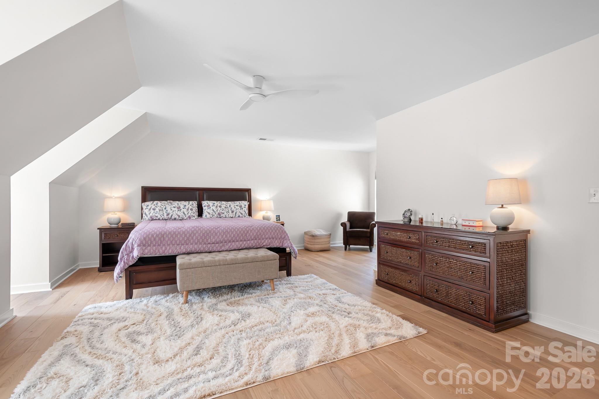 14566 Greenpoint Lane