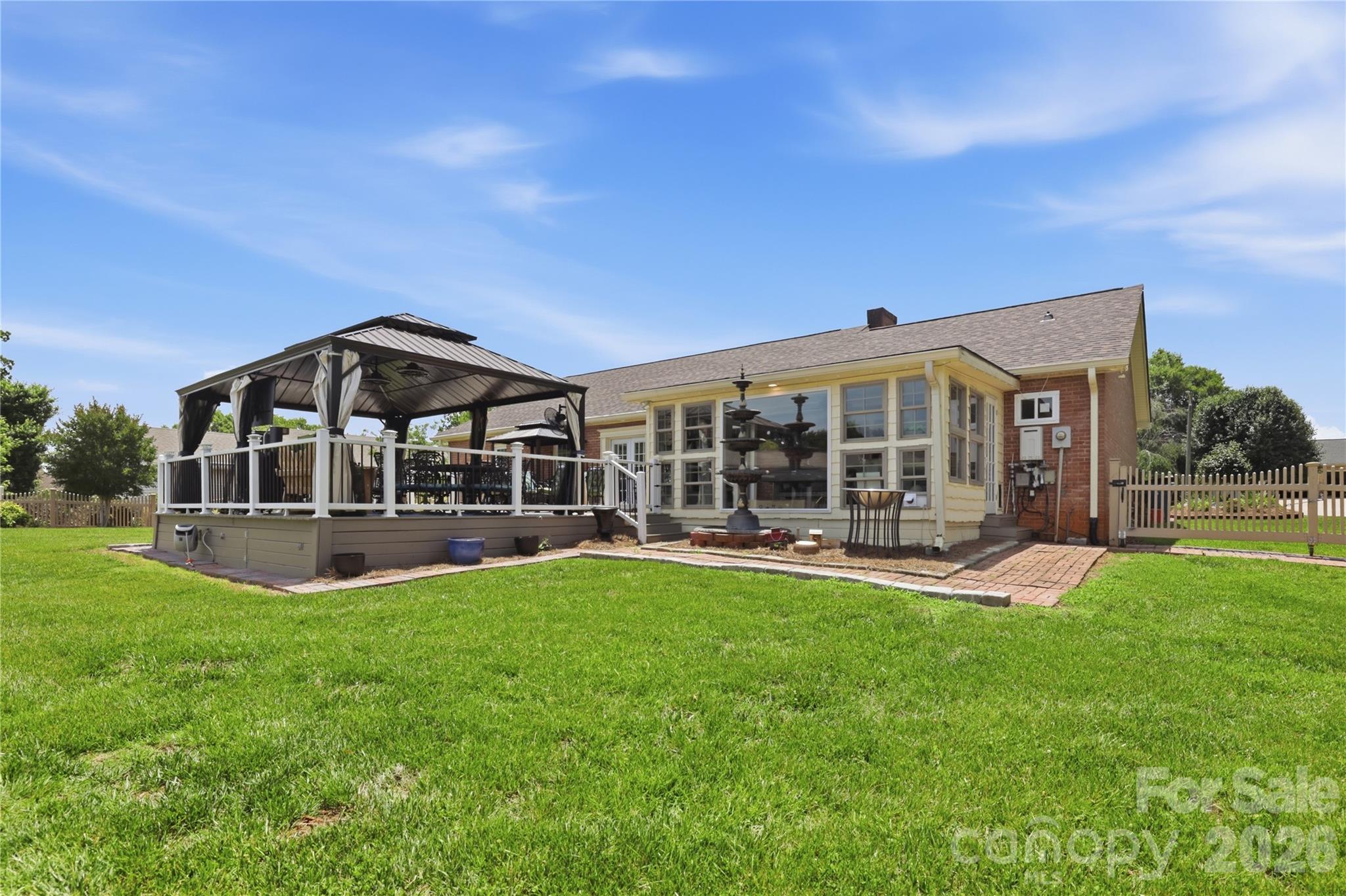 4 Fox Ridge Drive