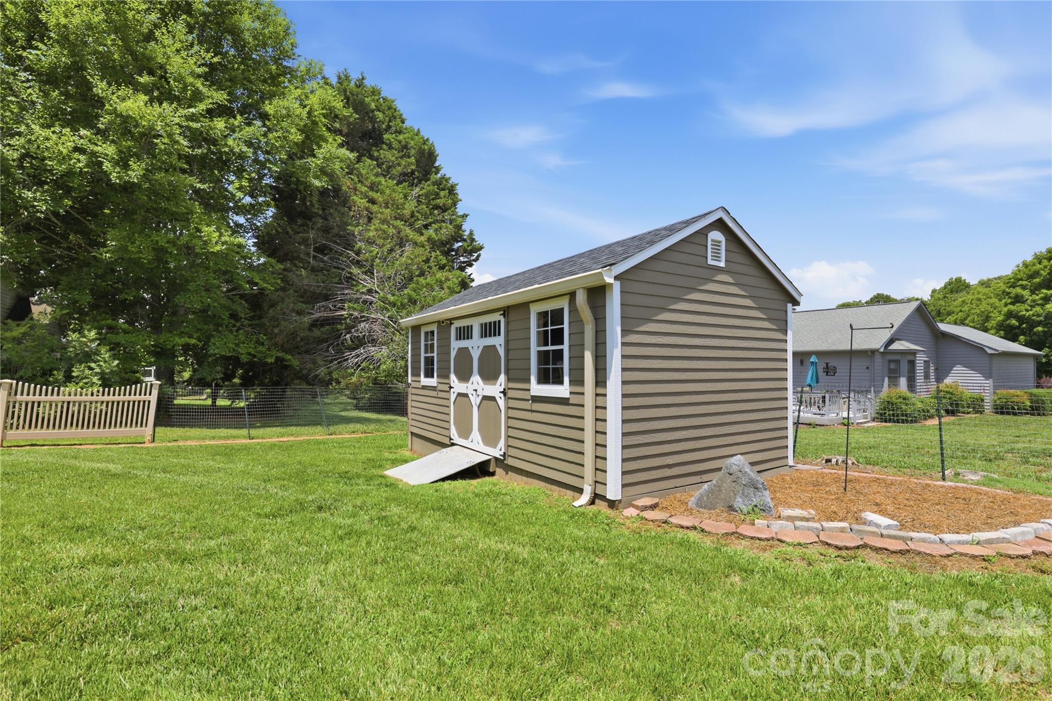4 Fox Ridge Drive