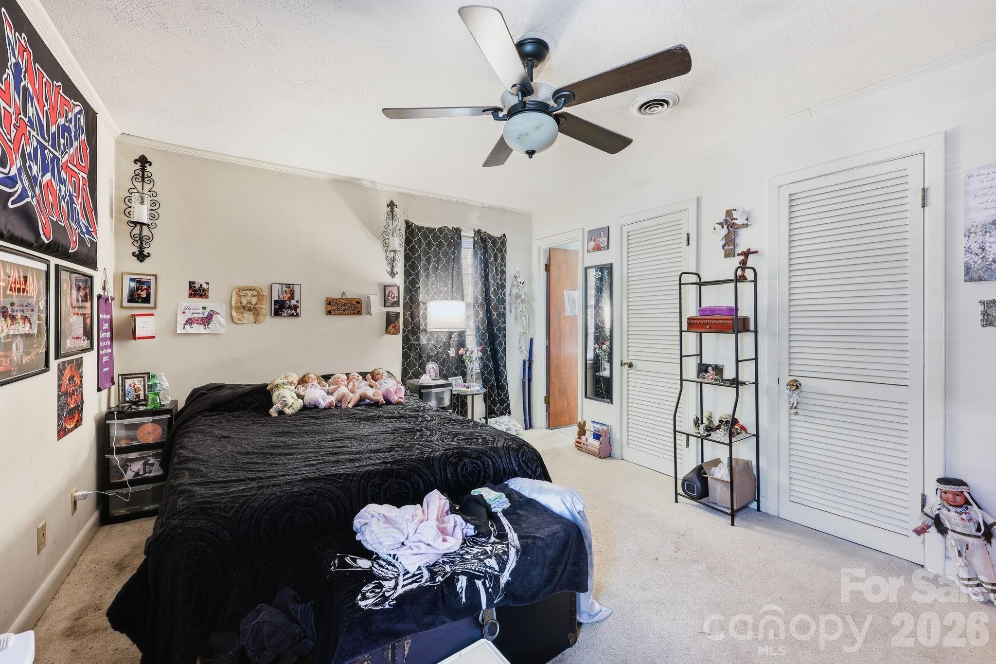 401 White Oaks Drive