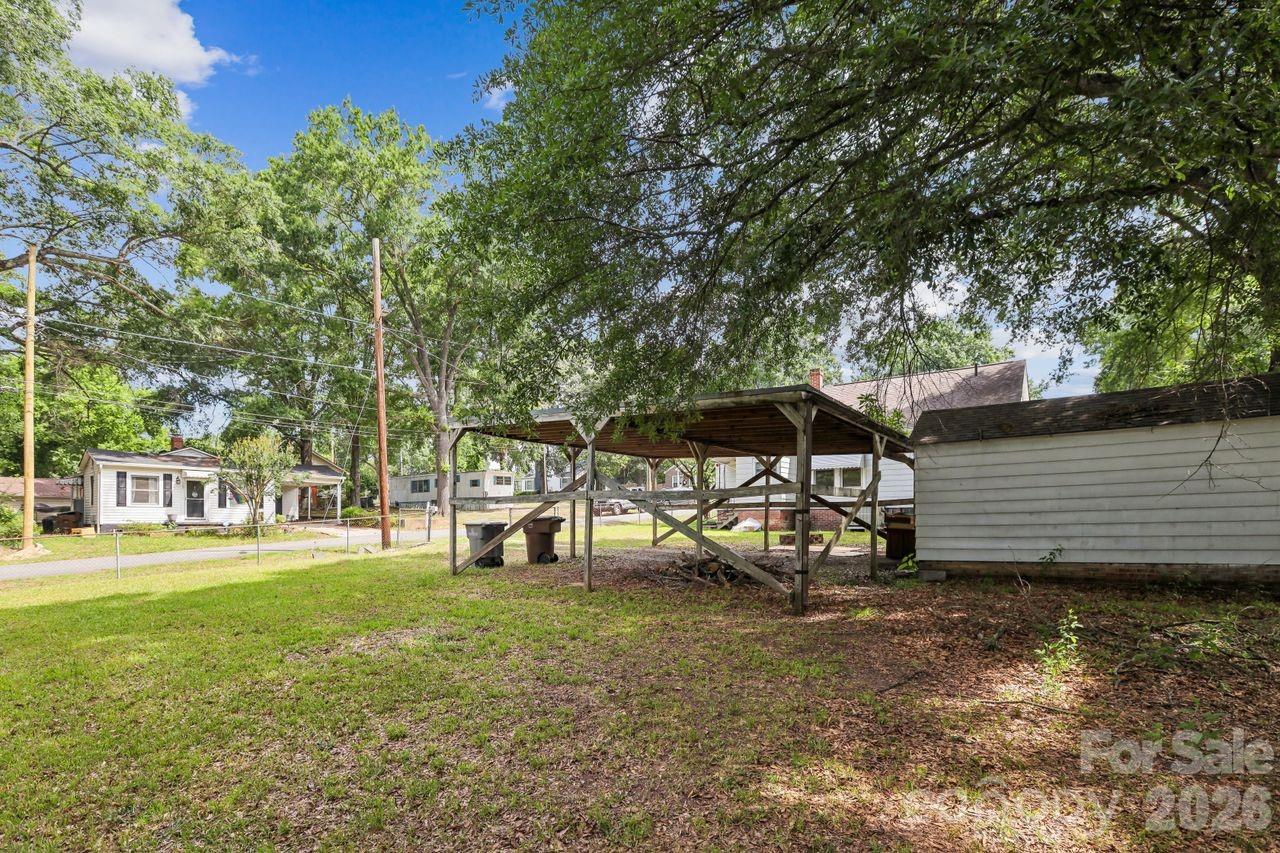 1010 Desoto Avenue