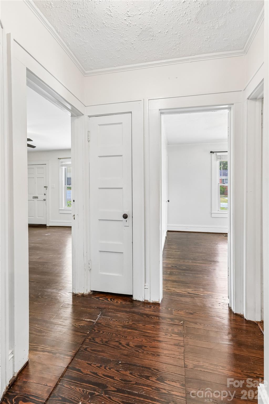1010 Desoto Avenue