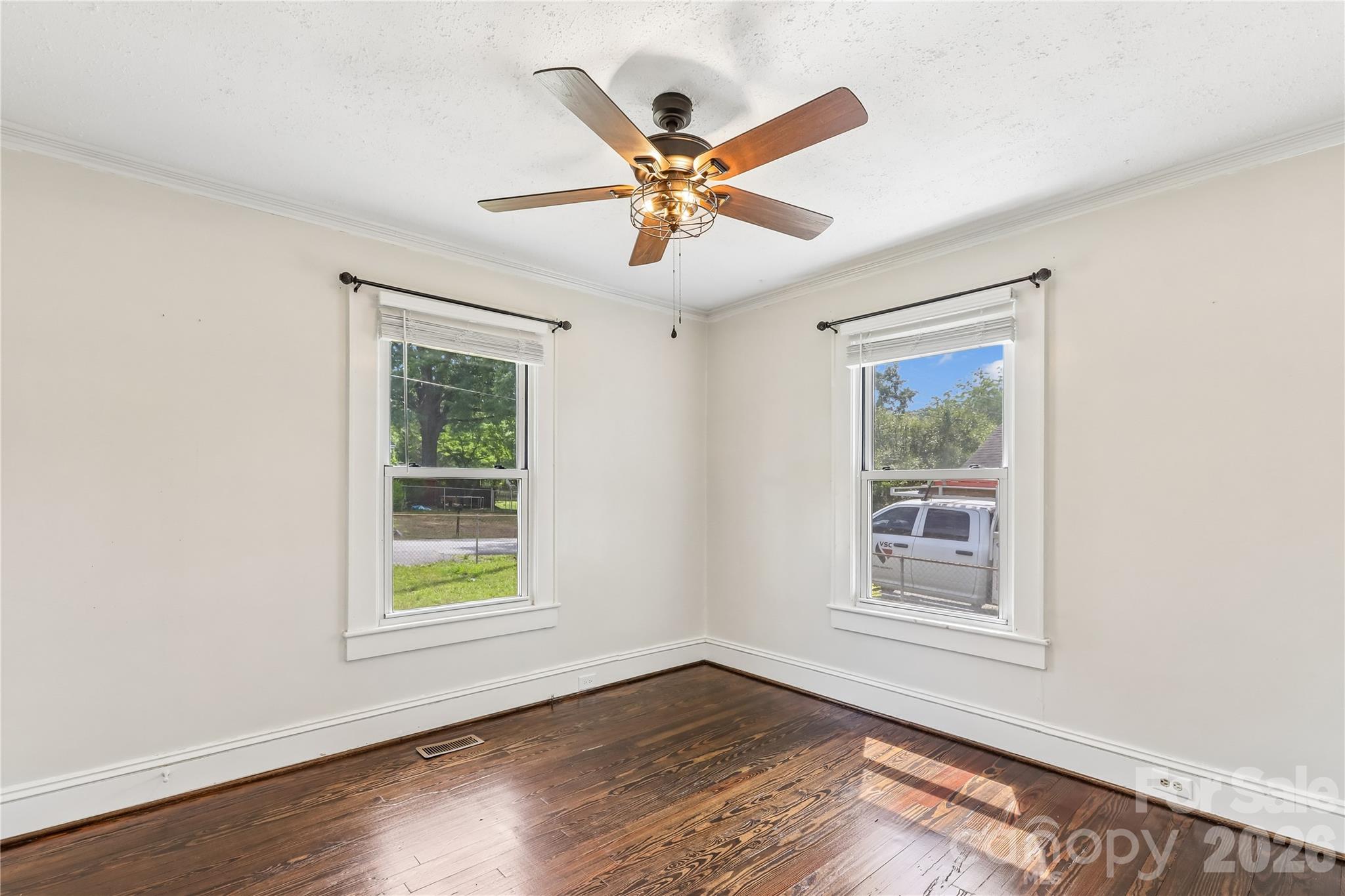 1010 Desoto Avenue
