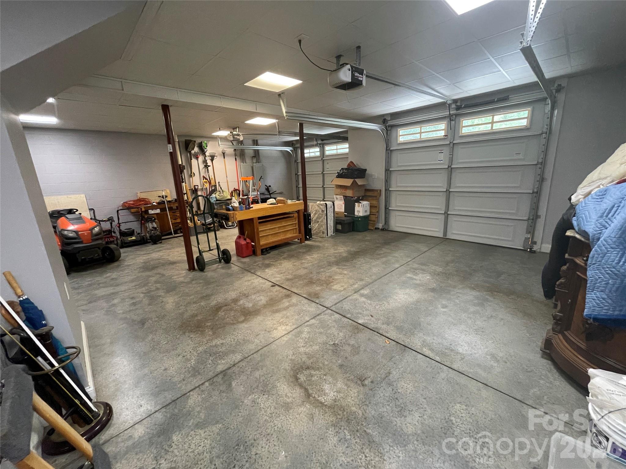 162 Twin Lakes Drive
