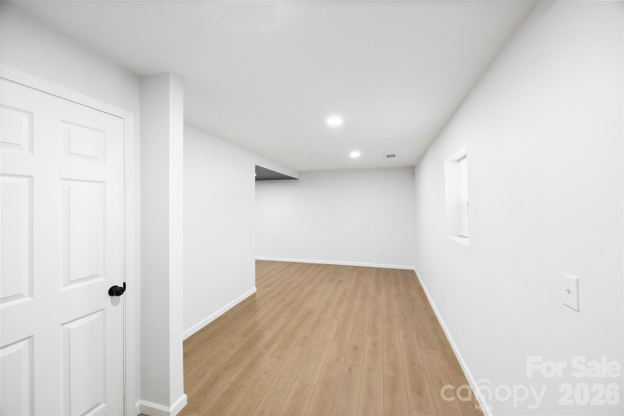 1047 White Plains Road