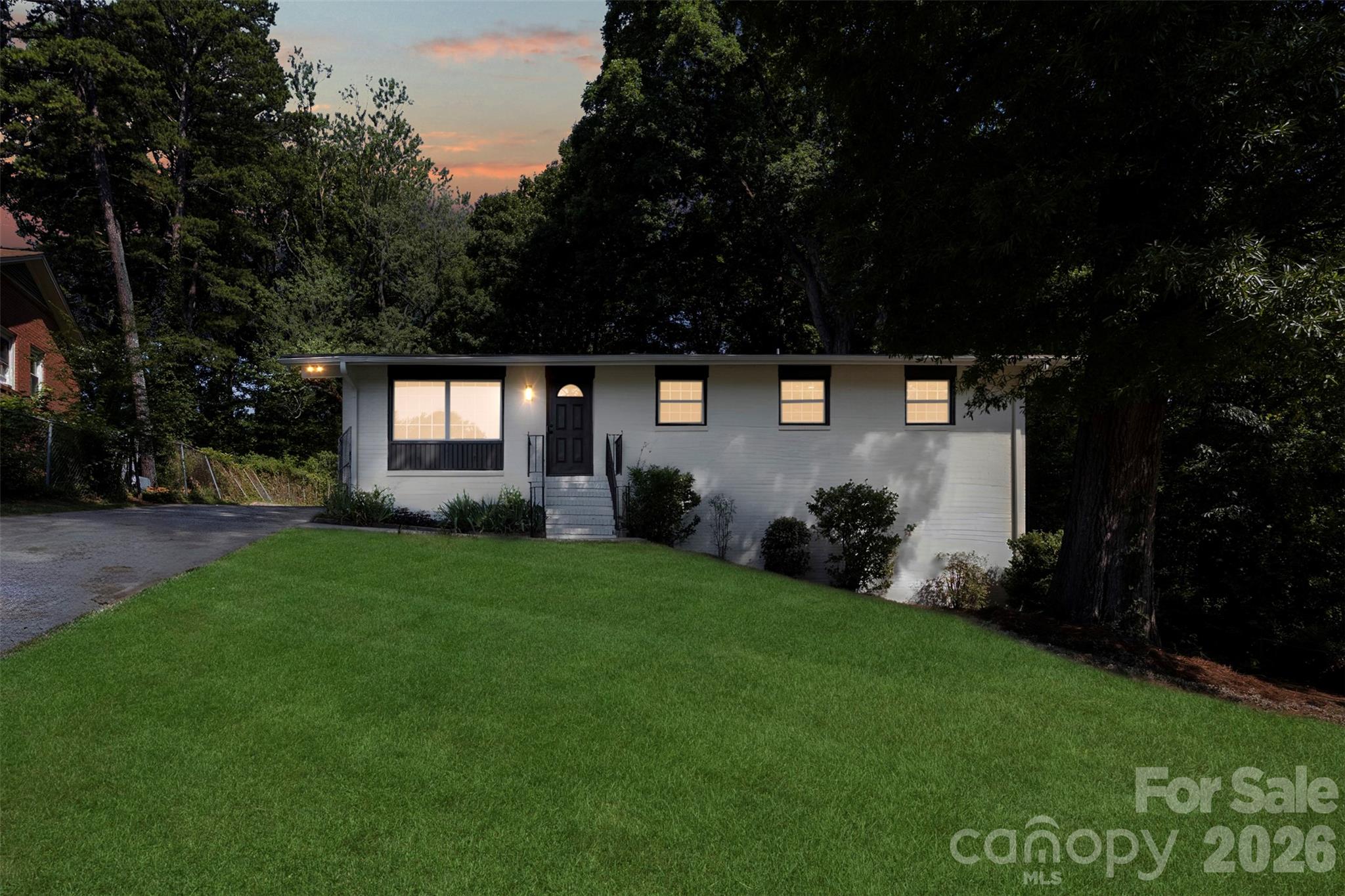 1047 White Plains Road