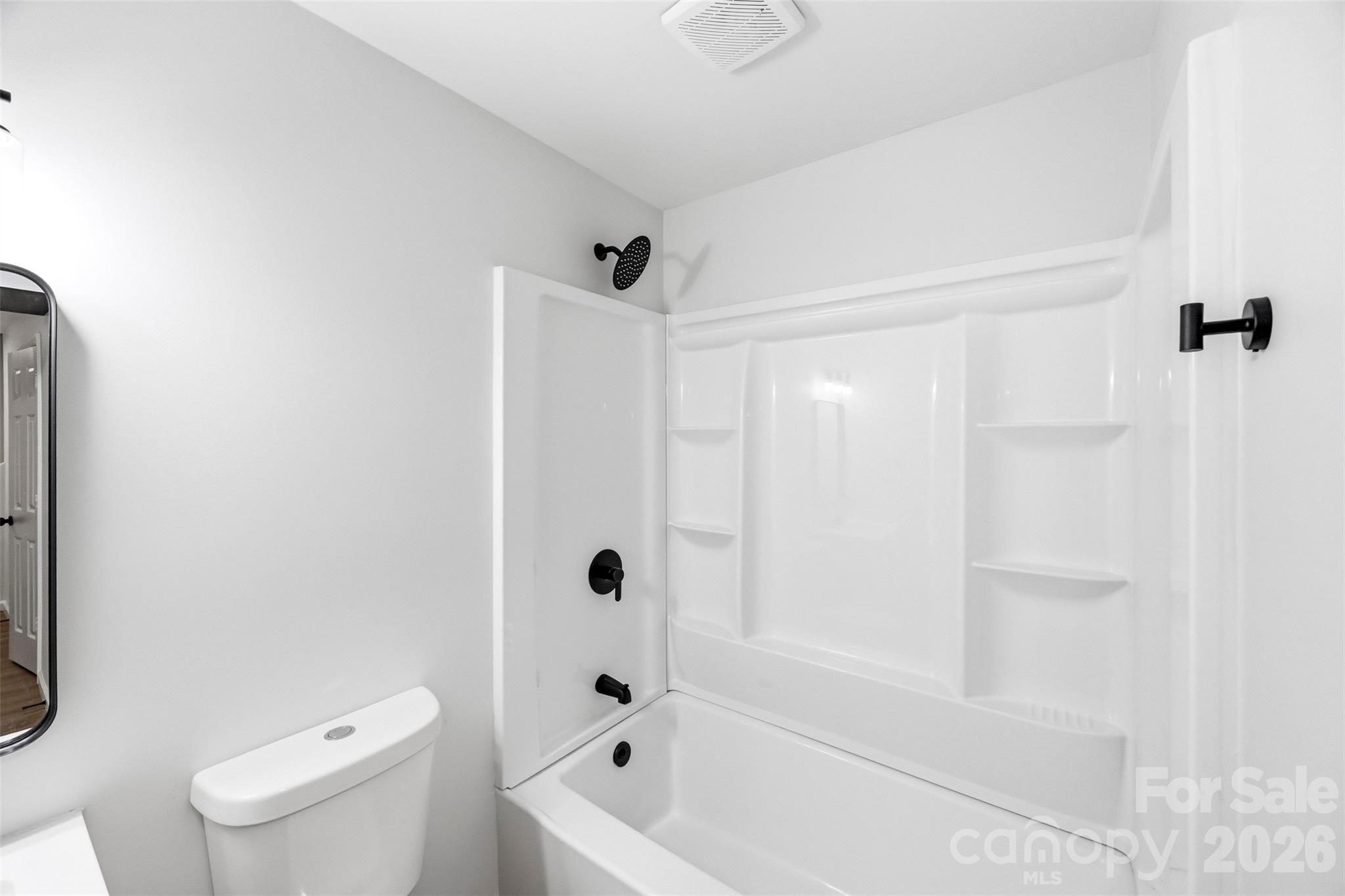 1047 White Plains Road