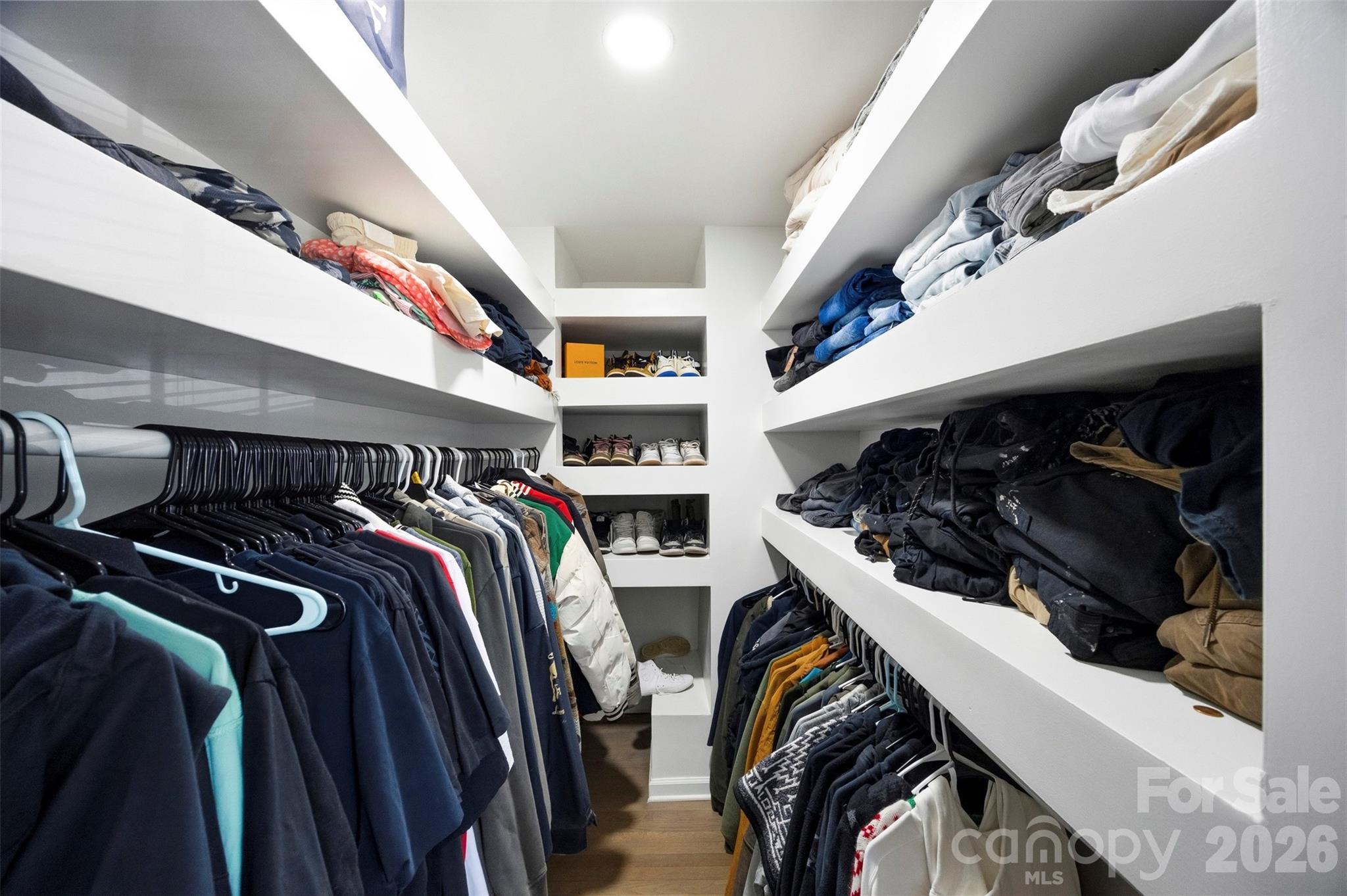 1047 White Plains Road