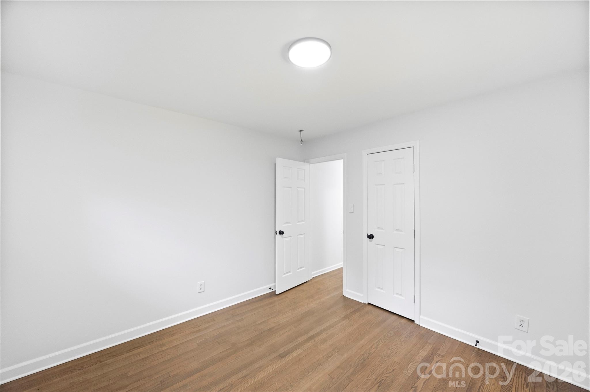 1047 White Plains Road