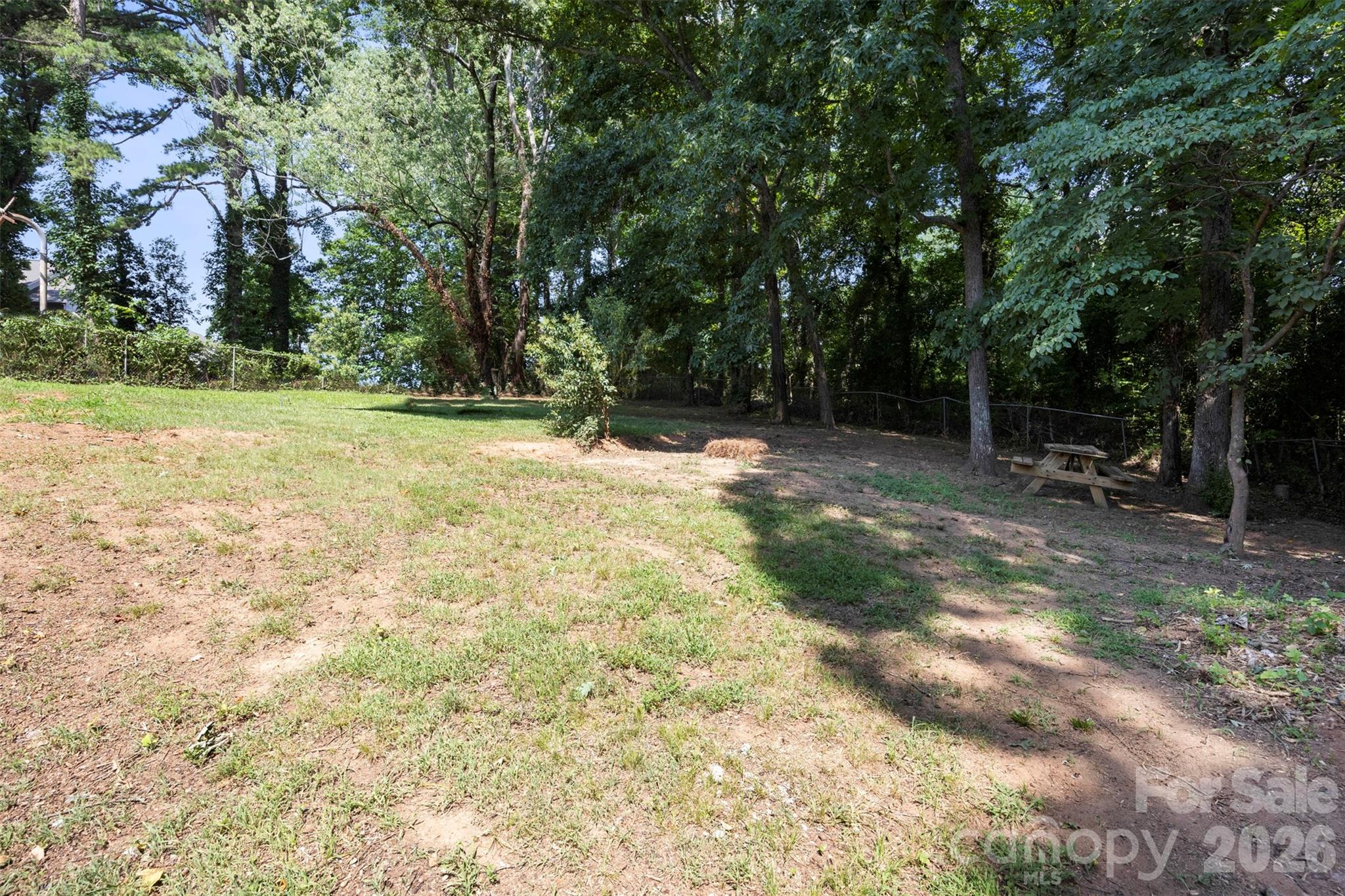 1047 White Plains Road