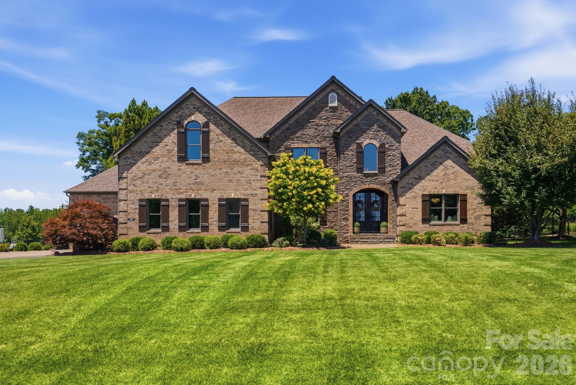 142 Riverchase Lane