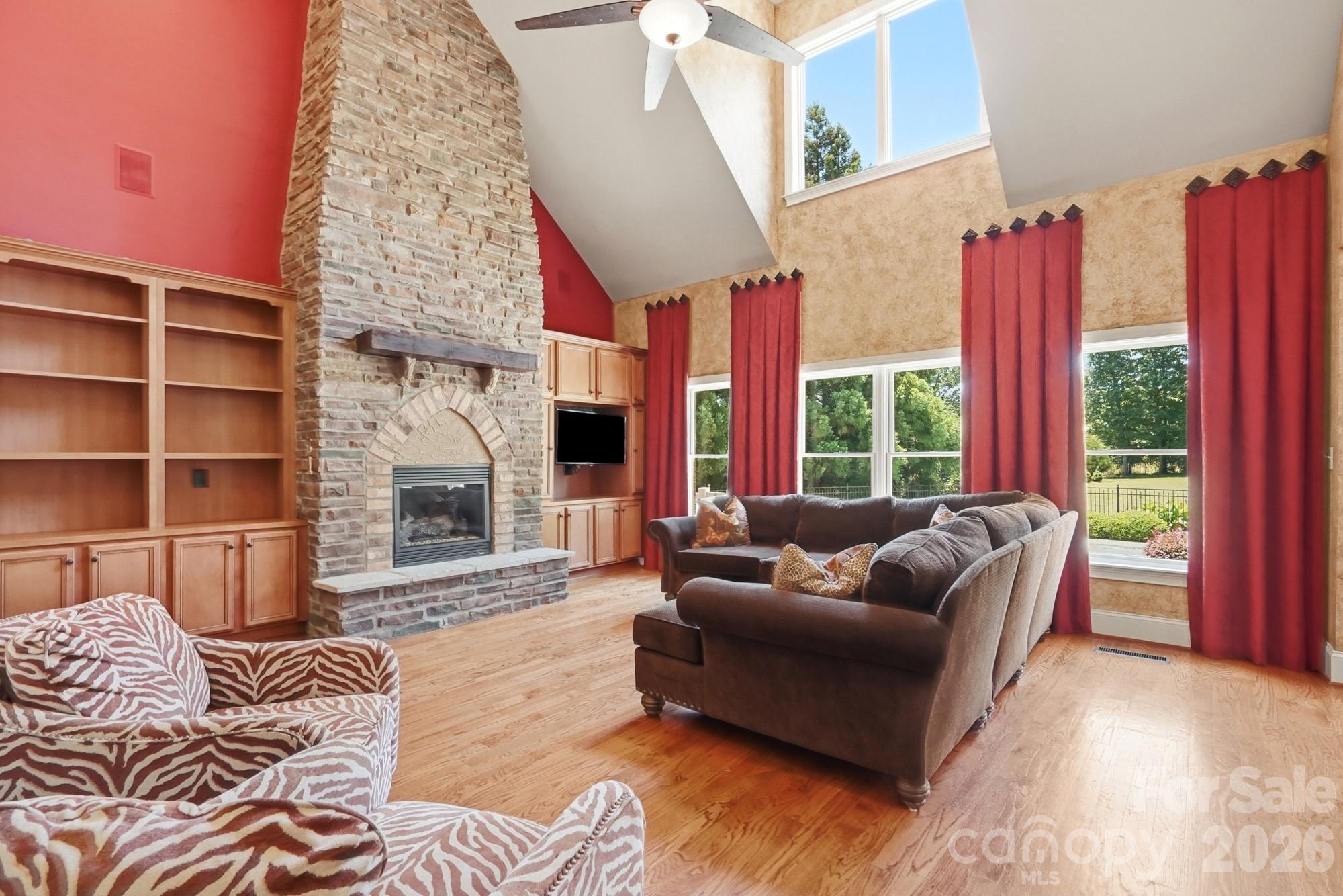 142 Riverchase Lane