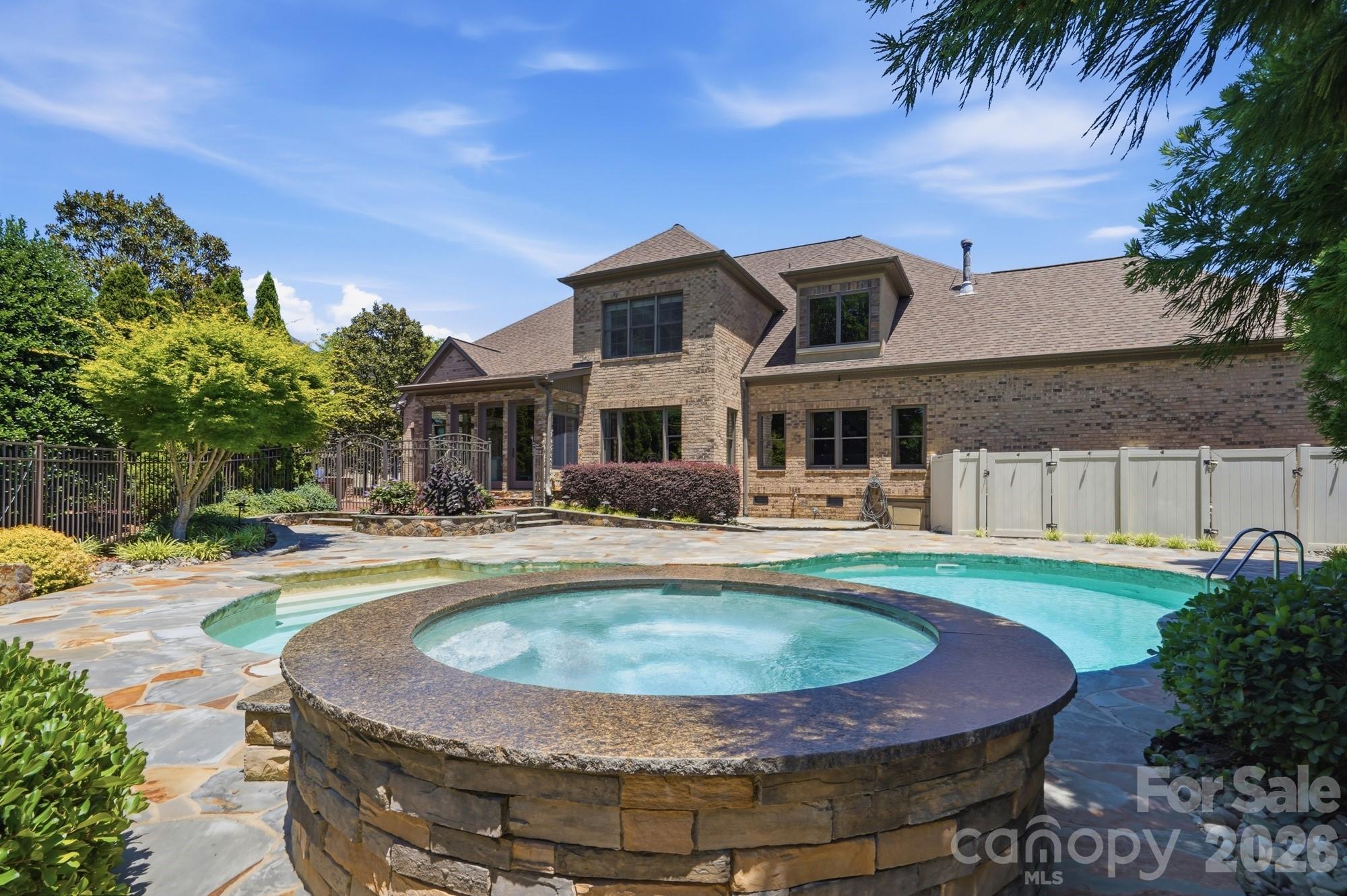 142 Riverchase Lane