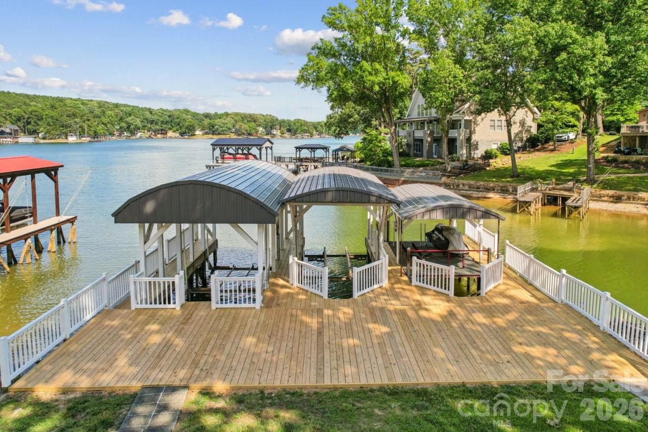 918 Pinehaven Drive