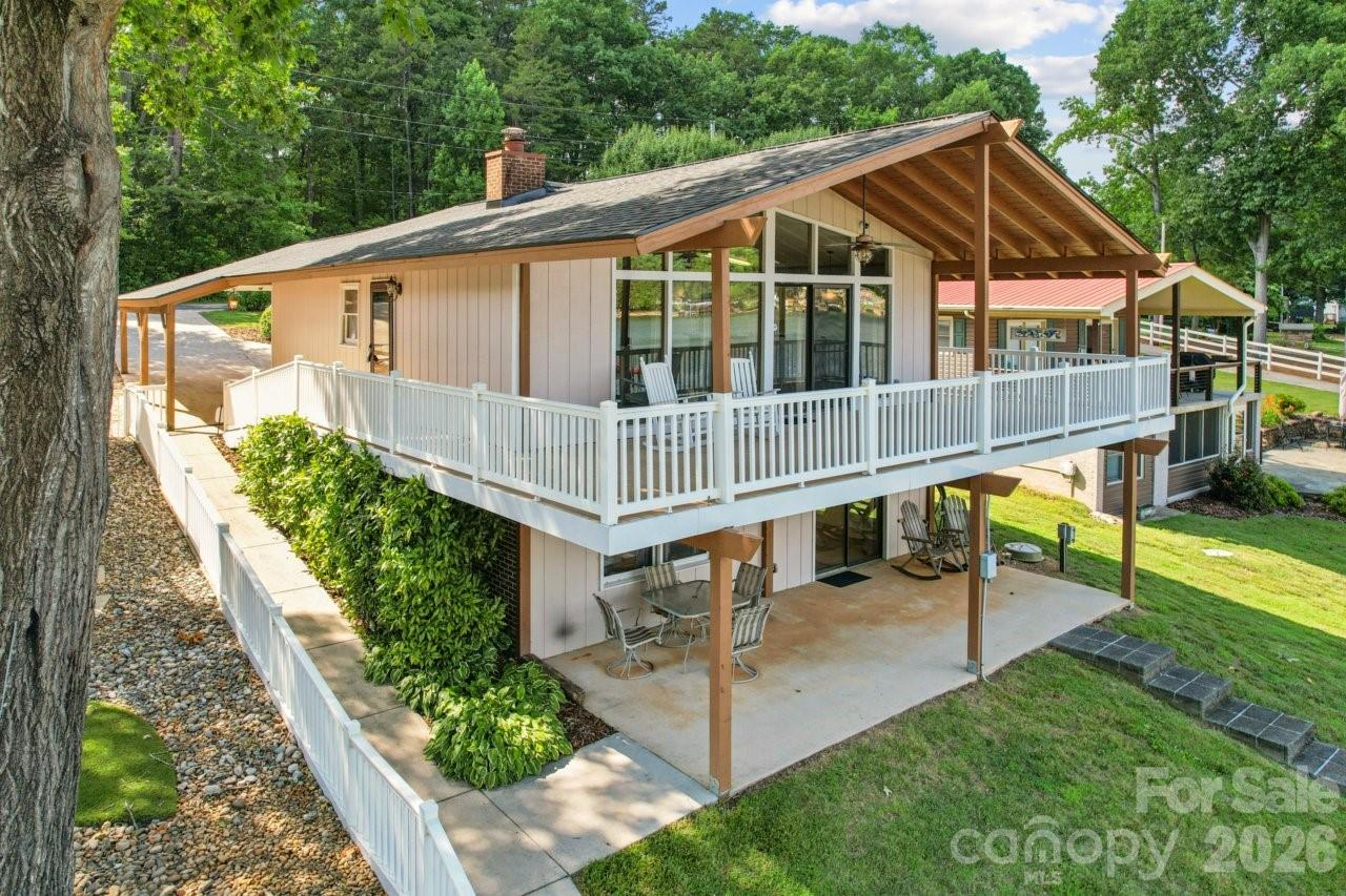 918 Pinehaven Drive