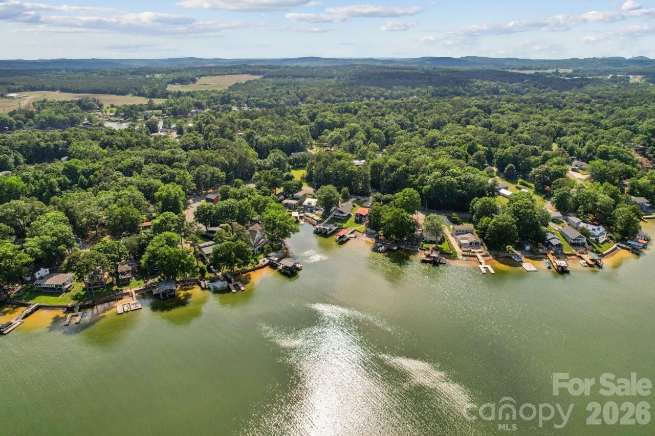 918 Pinehaven Drive