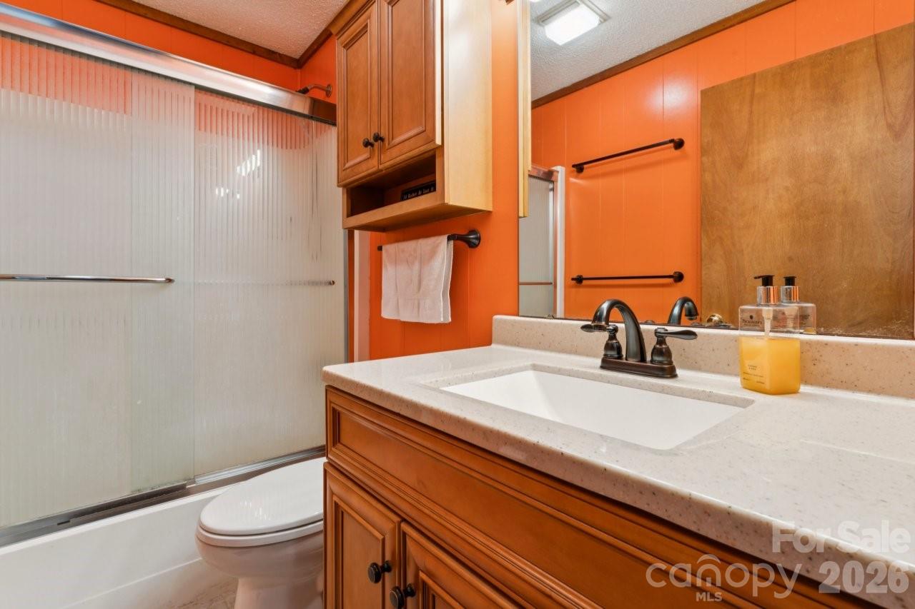 918 Pinehaven Drive
