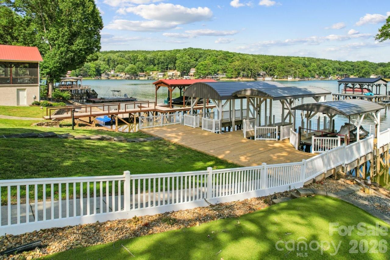 918 Pinehaven Drive