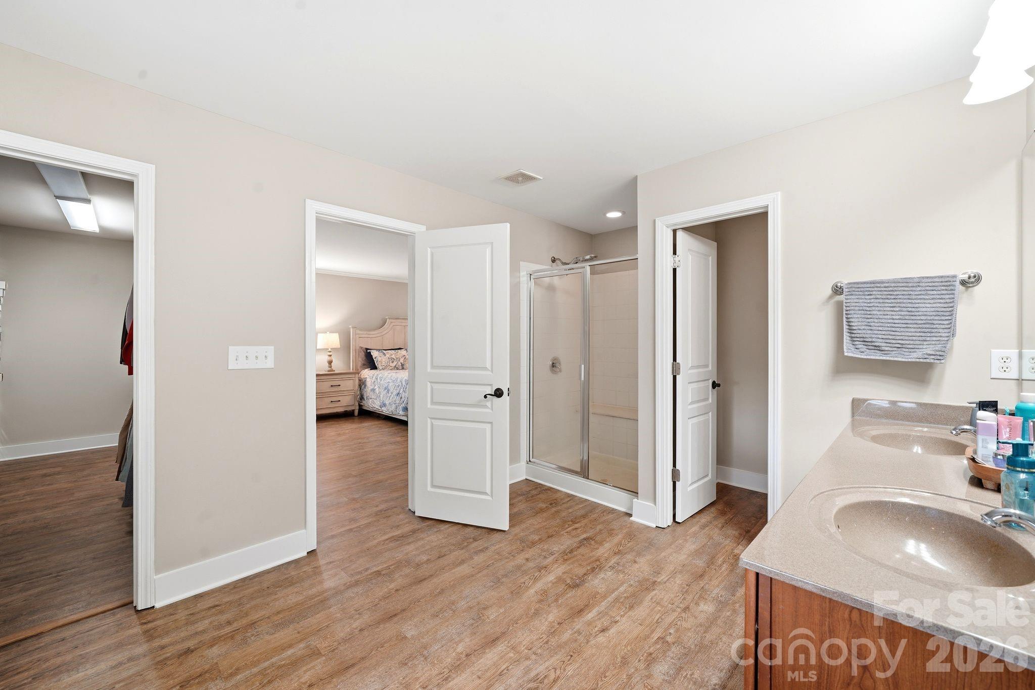 3585 Leighton Drive SW