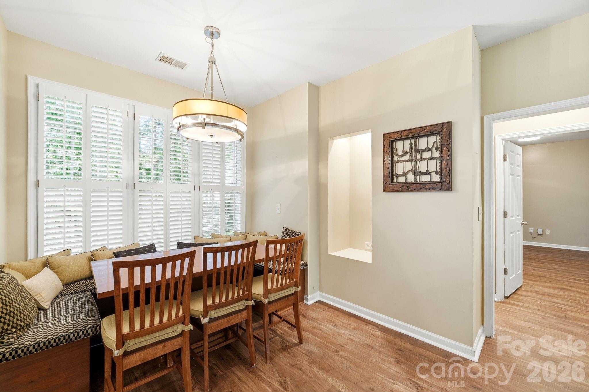 7711 Abbotsinch Court
